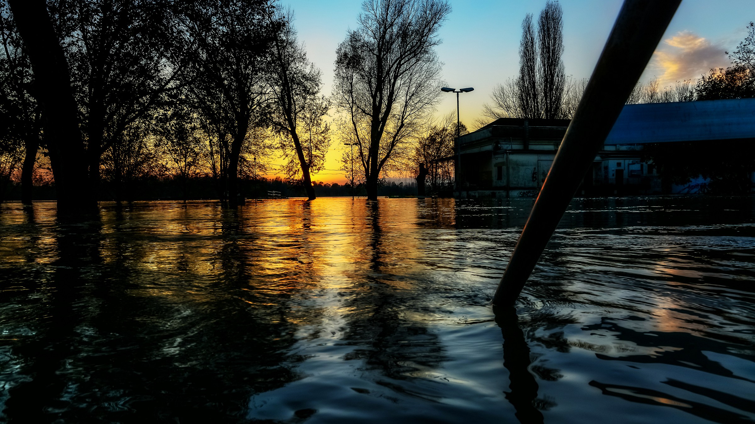 Quando passano  circa 9000metri cubi al secondo