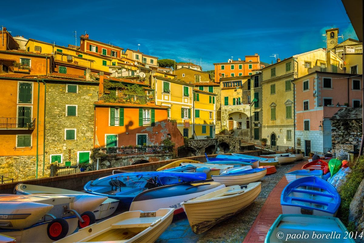 Tellaro and its boats