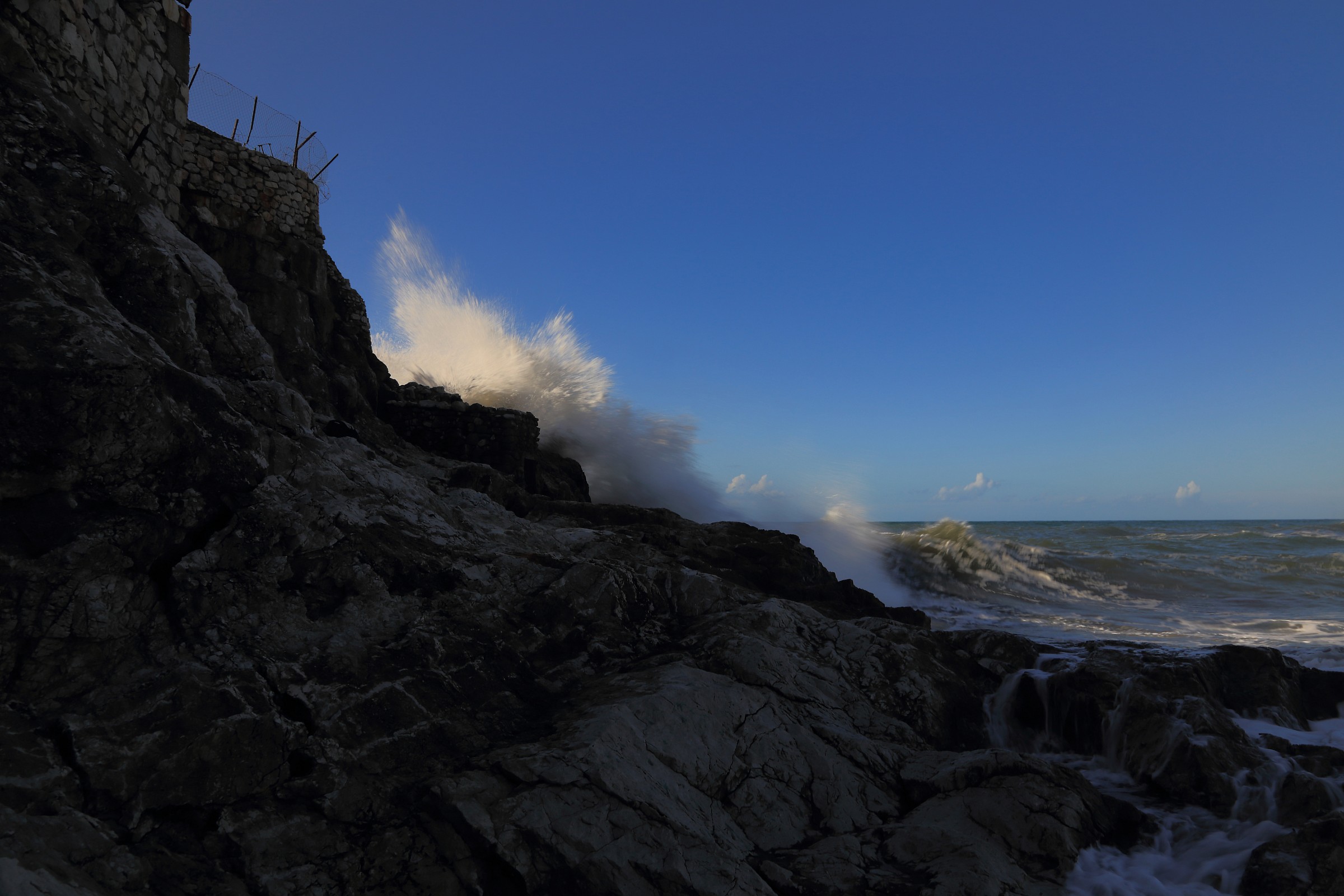 Waves - Torre Paola - San Felice Circeo
