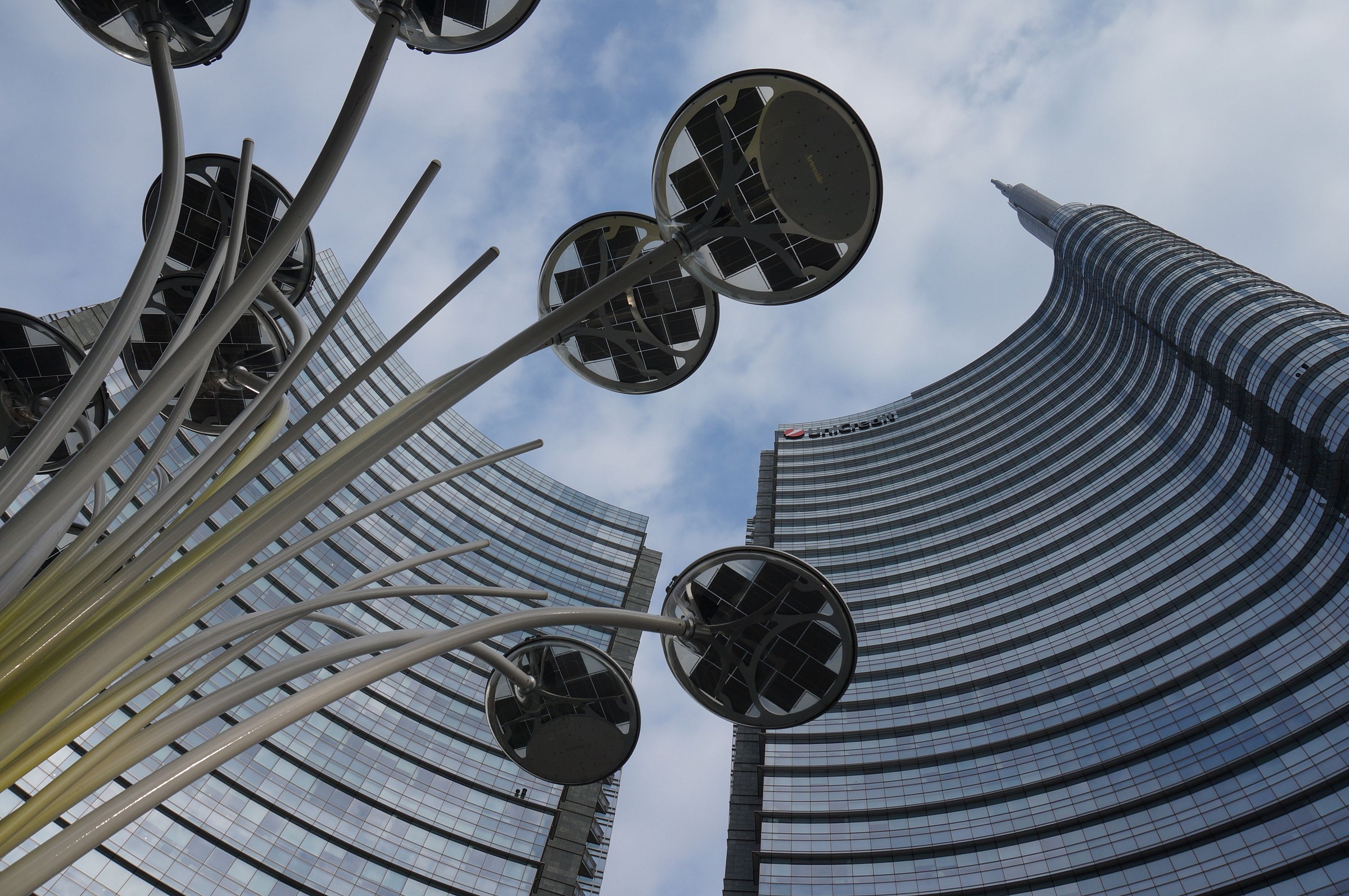 Piazza Gae Aulenti - Solar Tree e Torri Unicredit B e A