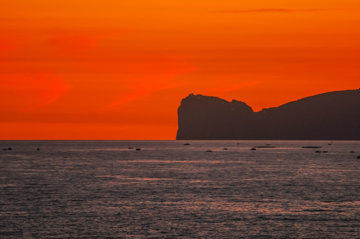 Sunset at the head hunting