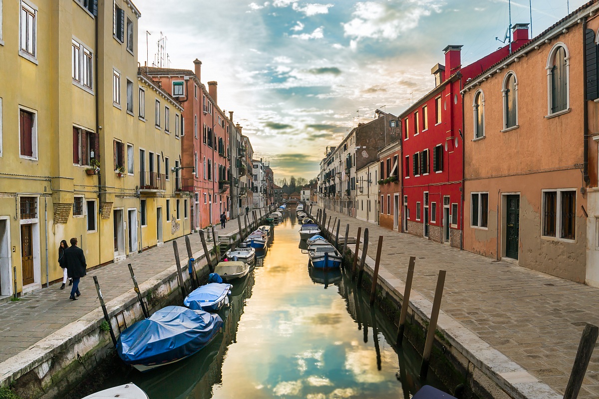 Venice, the approach of sunset