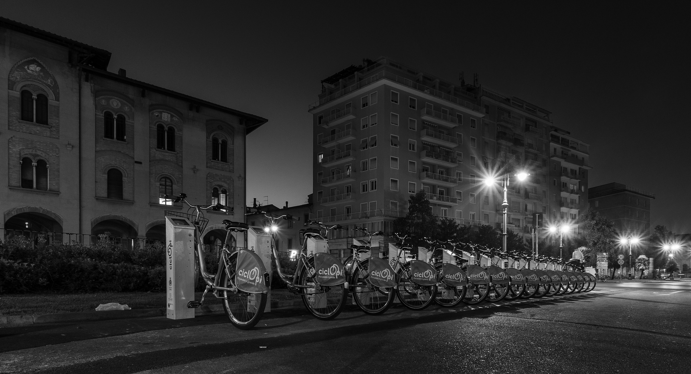 vicino a Largo Padri della Costituzione - Pisa