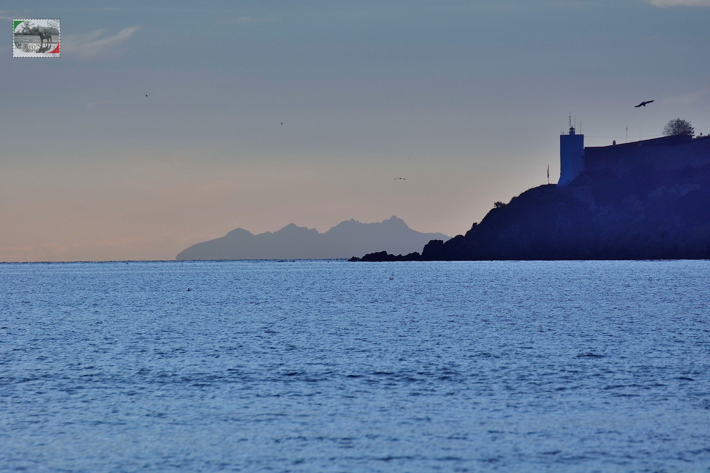 il faro talamone e montecristo