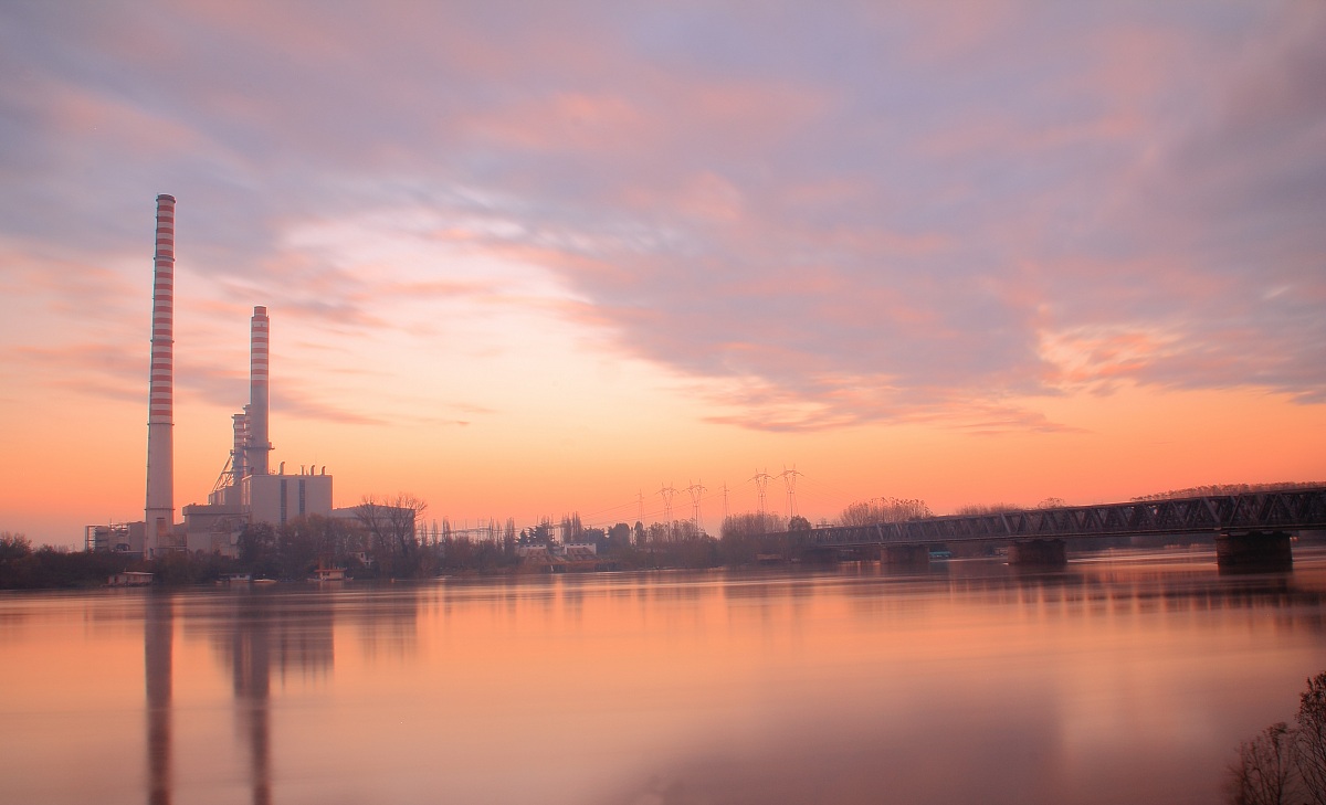 Tramonto sulla piena del Po