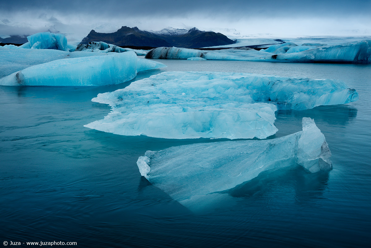 Glacier lagoon Jokulsarlon