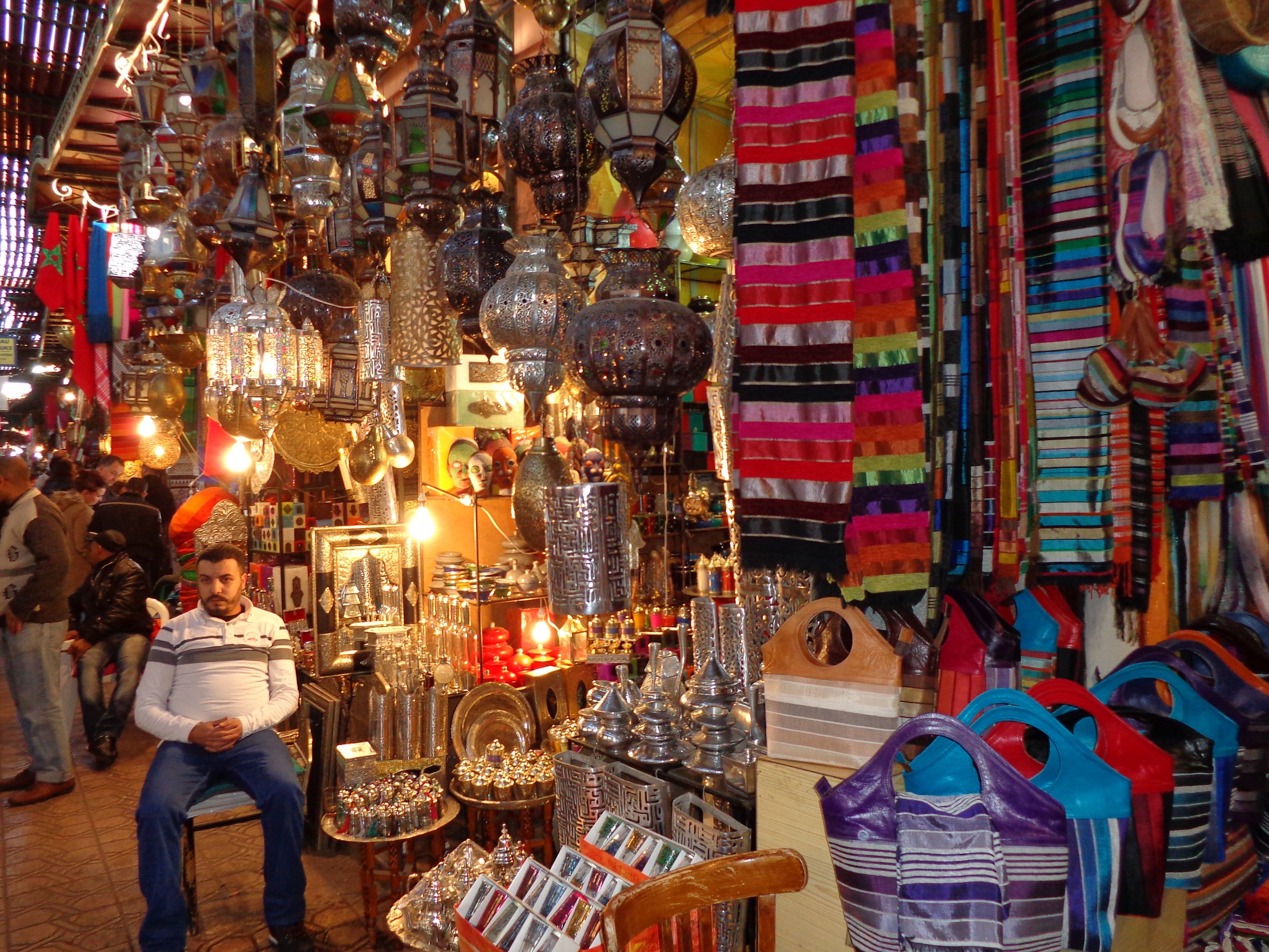 Colori di ogni souk arabo