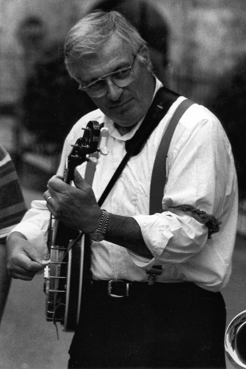 The passion and love for the folk & Jazz