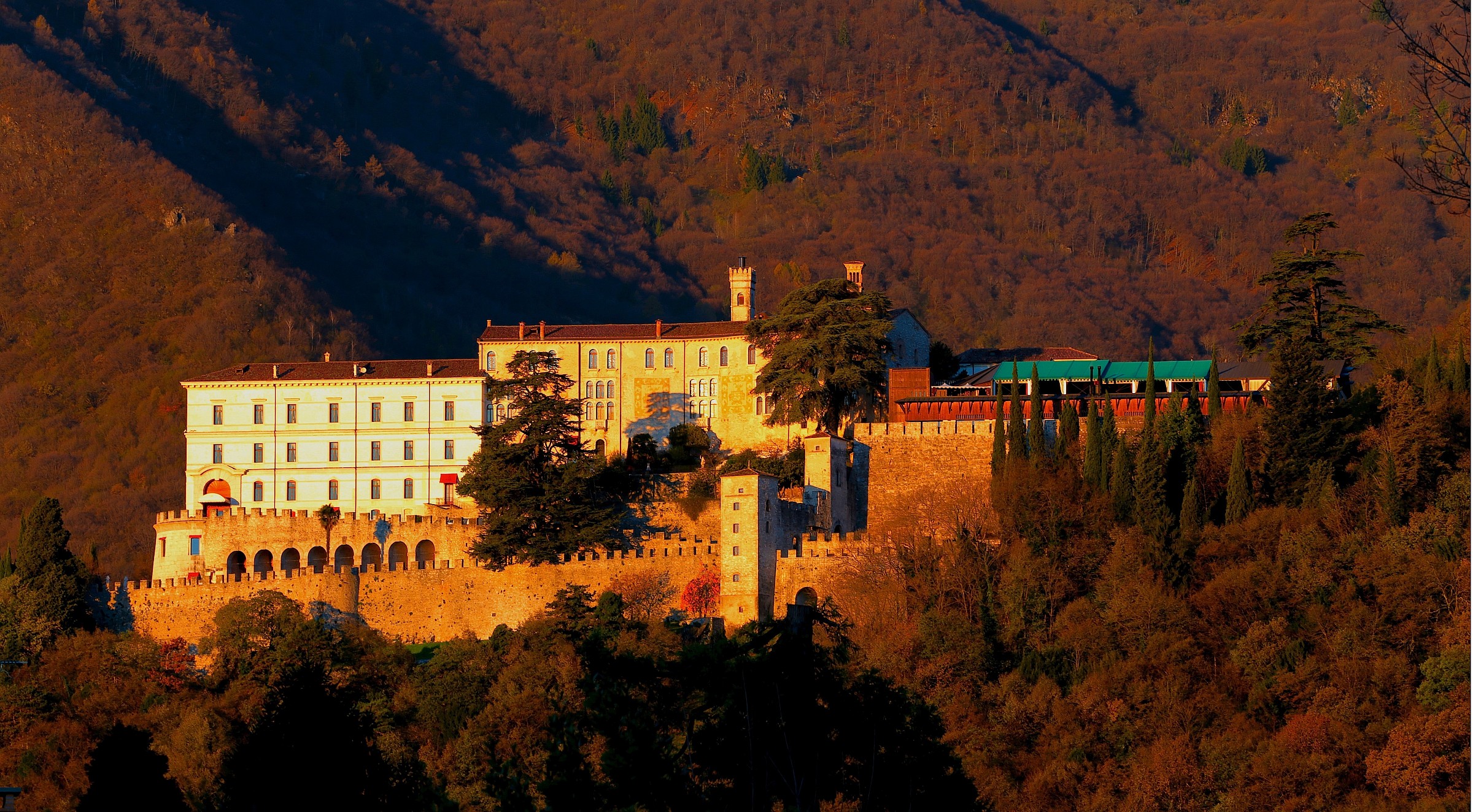 Alba su Castelbrando