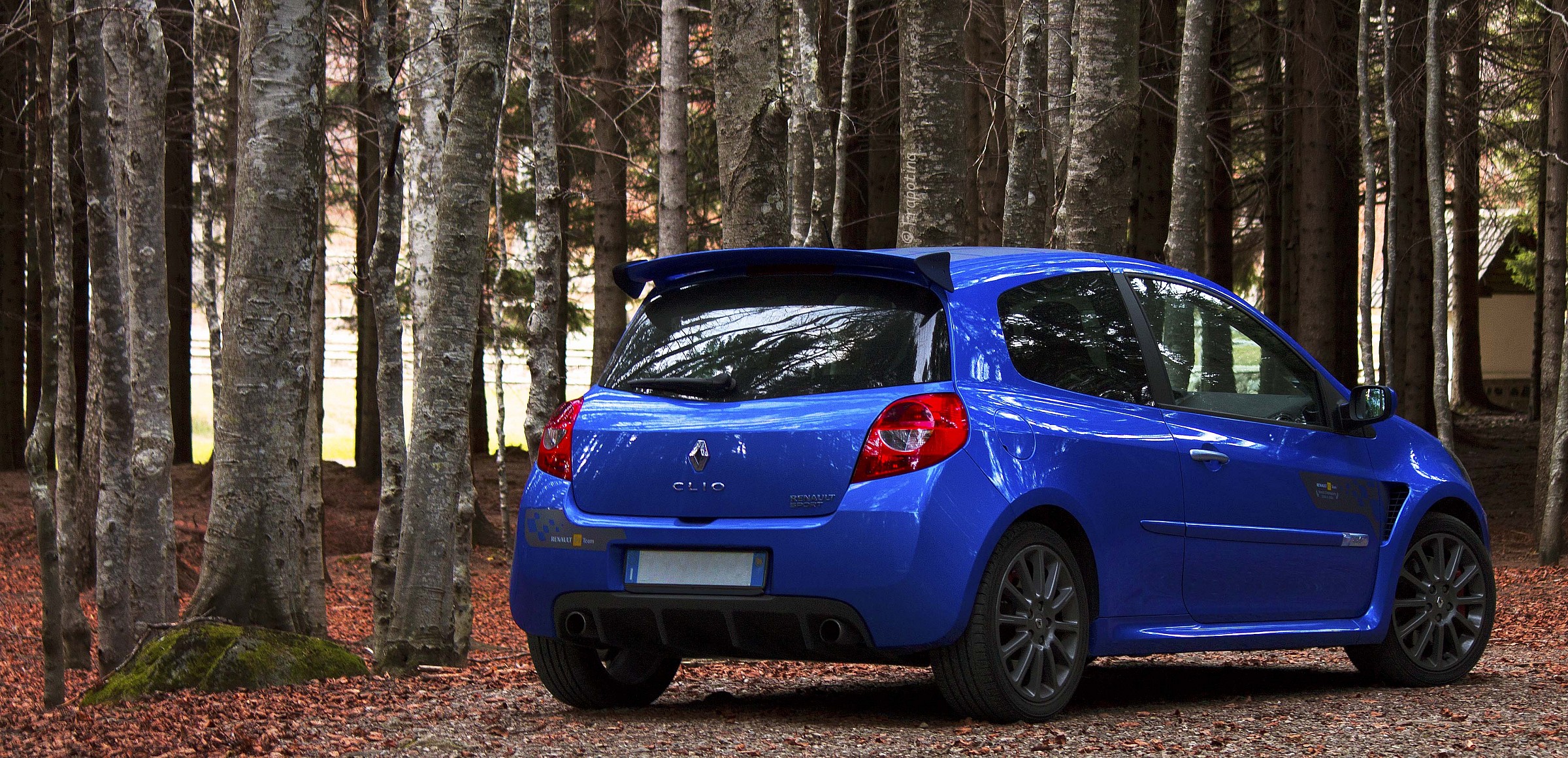 Renault Clio F1 Team R27