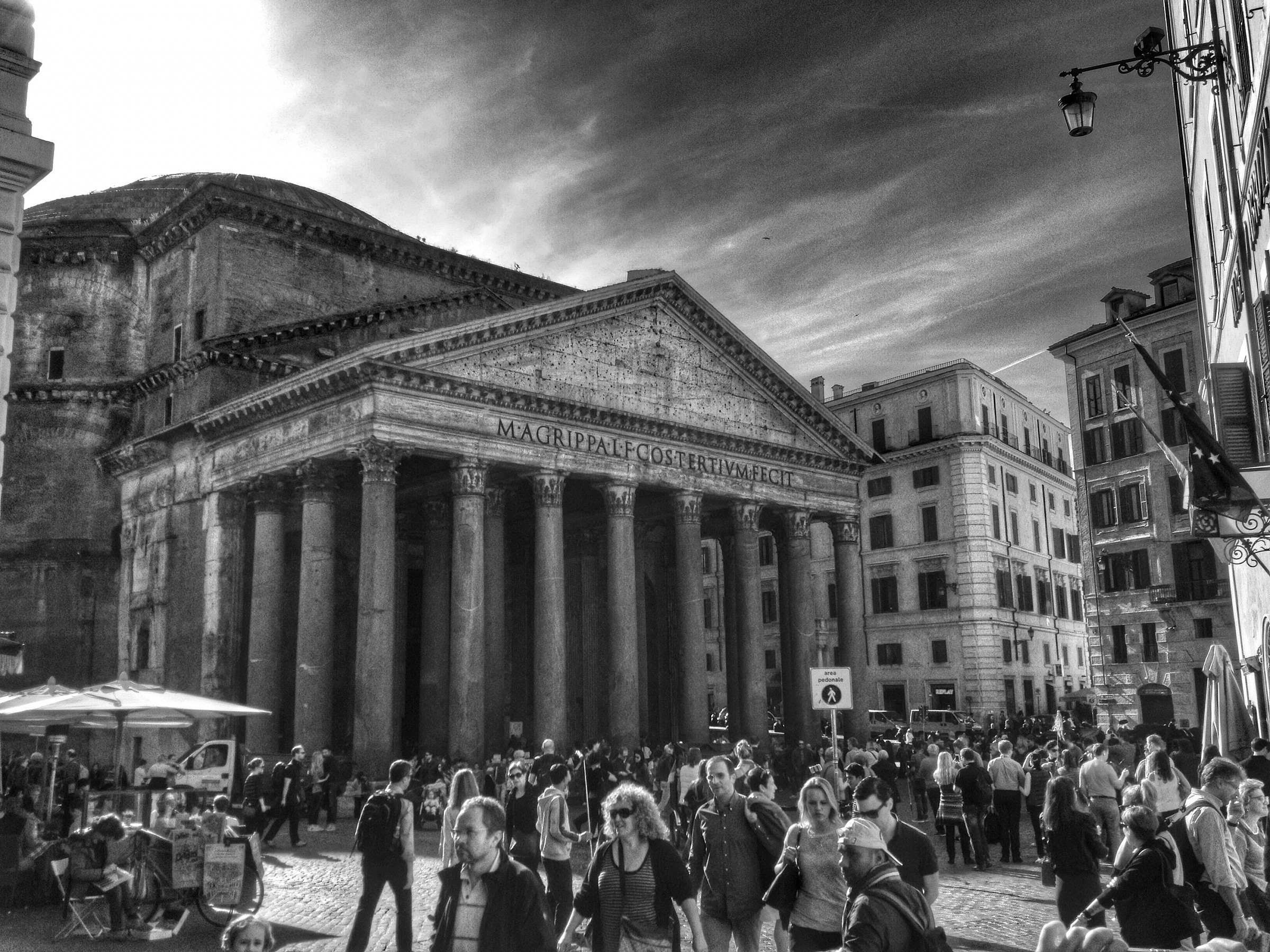 Pantheon B / N