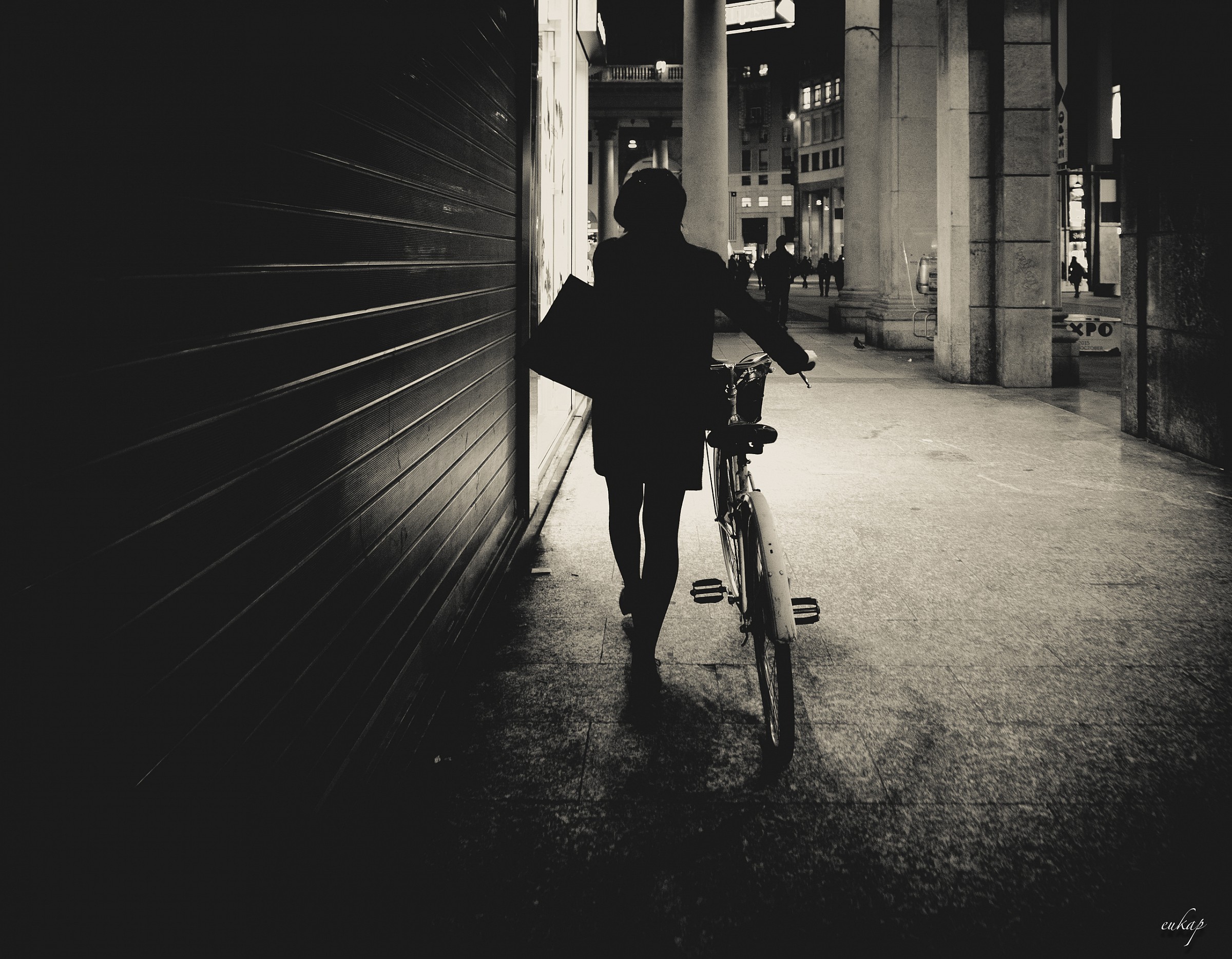 returning home by bicycle