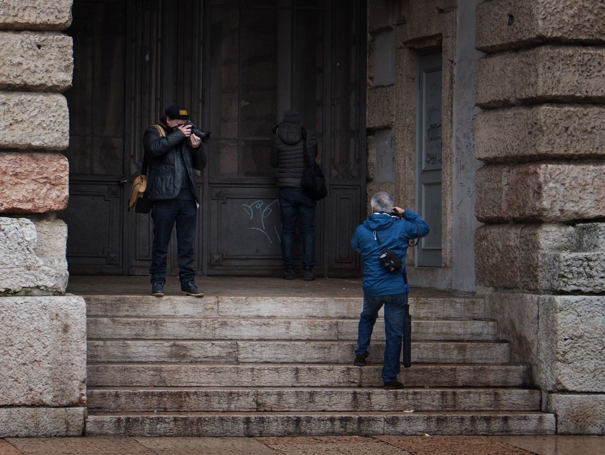 3 photographers without D'Artagnan