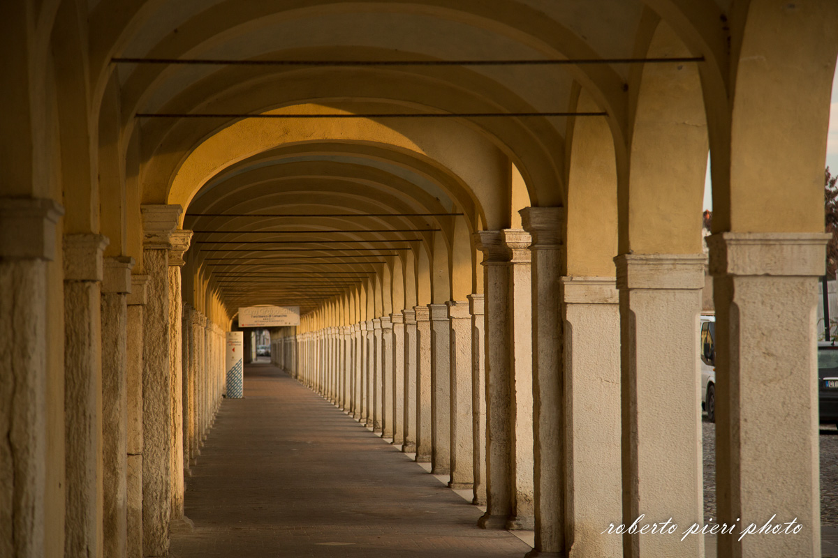 Comacchio  I portici 4