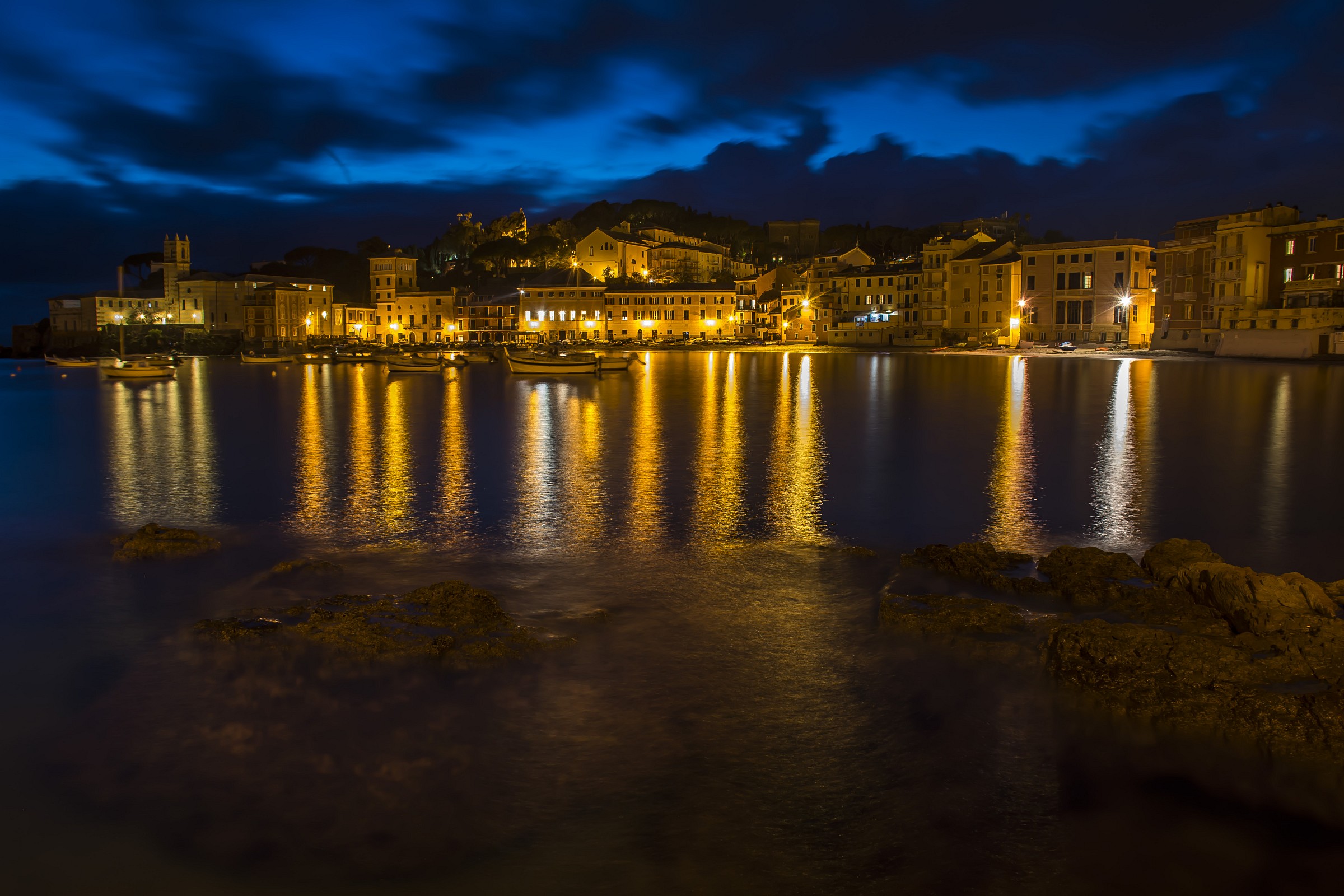 Baia del Silenzio-Ora blu