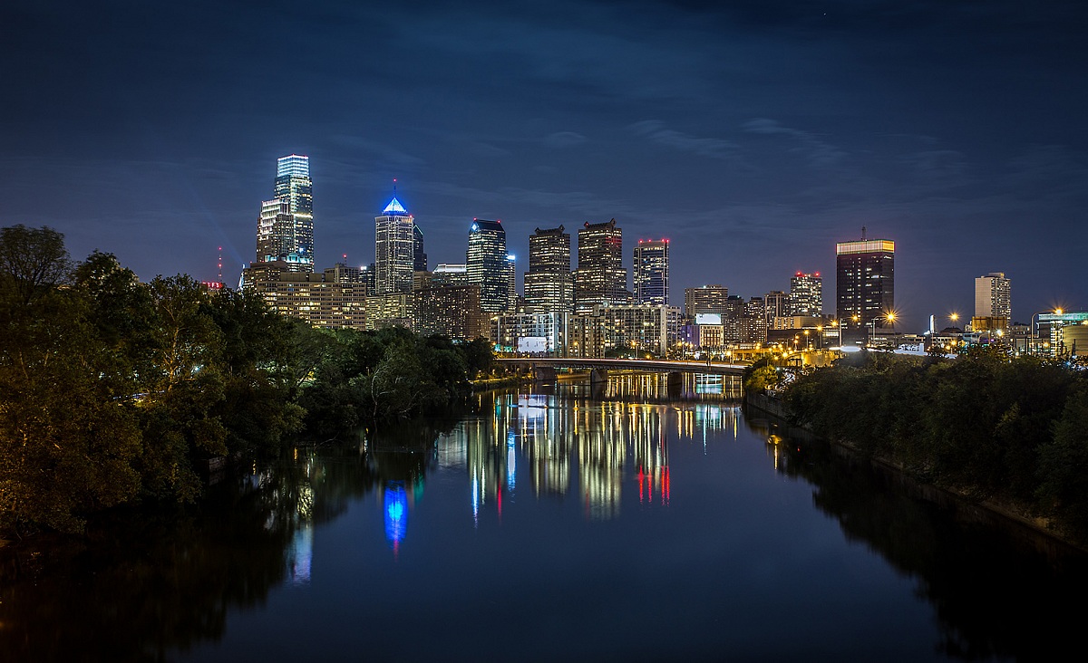 Phila by night
