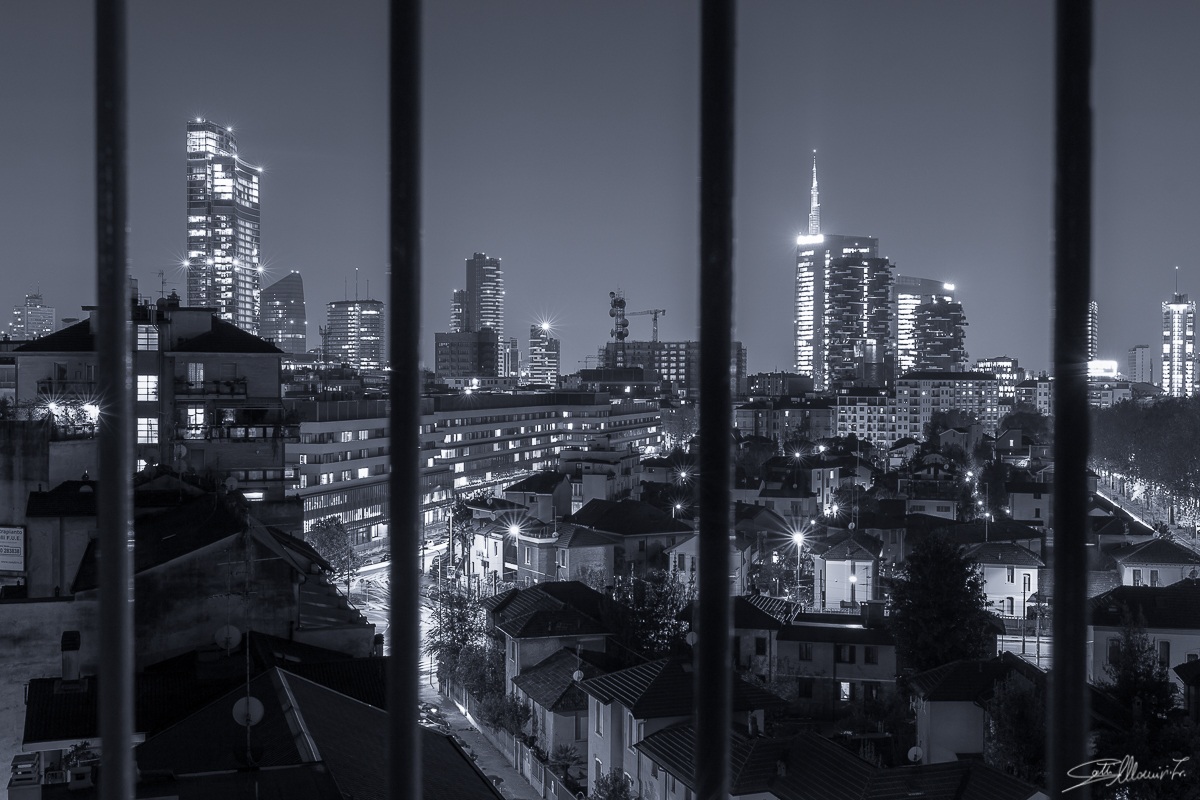 Così vicino, così lontano...