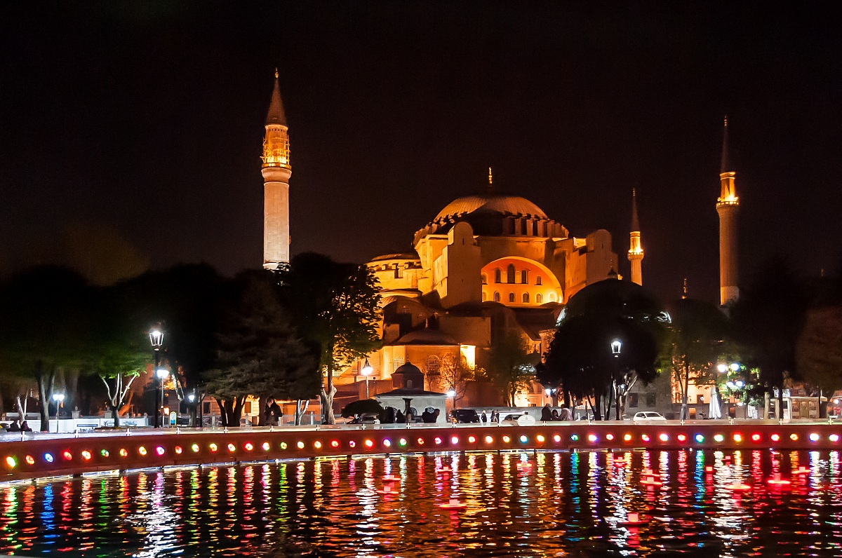 Istanbul notturno