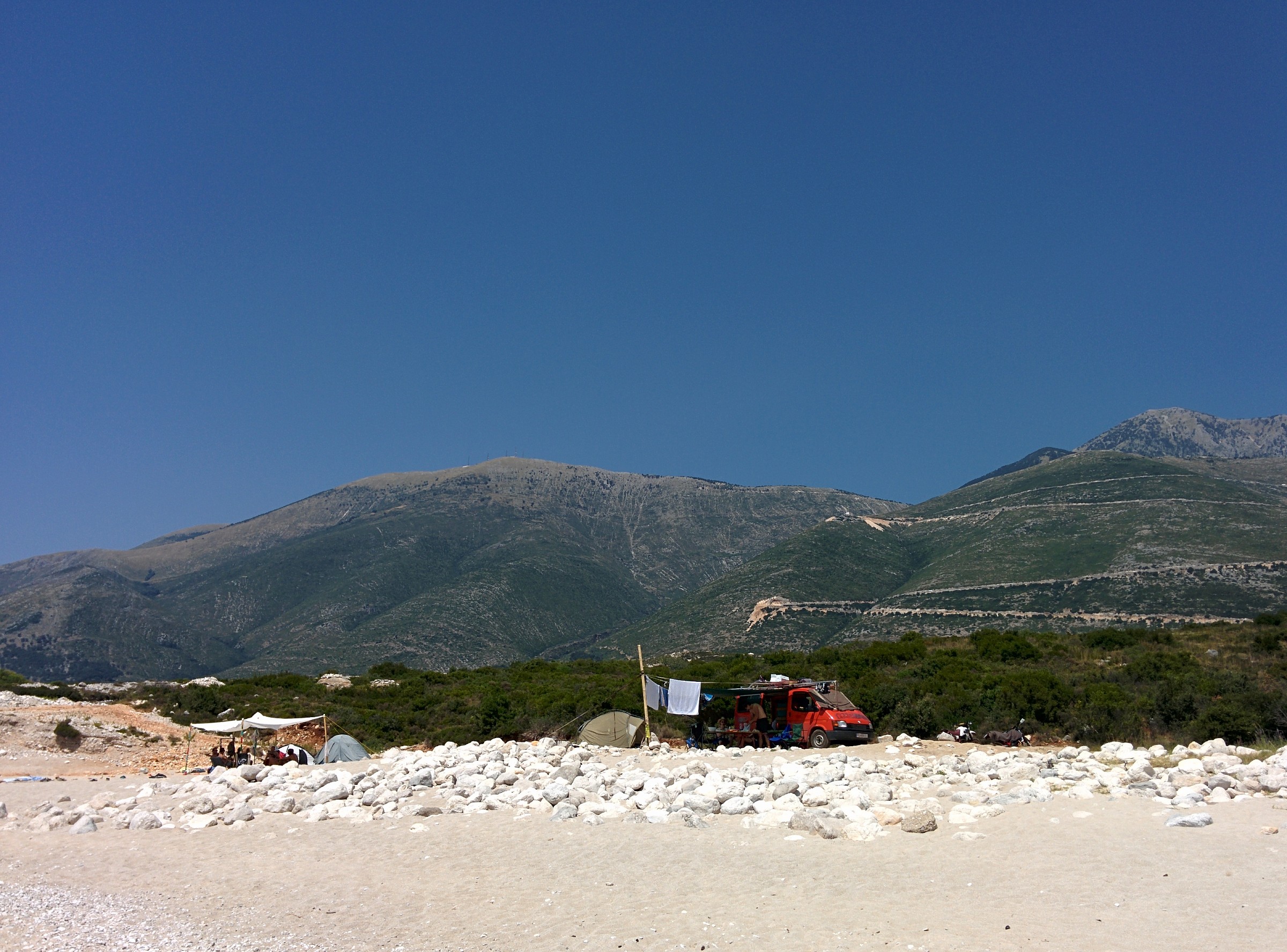 Adattamento. Palasa Beach, Albania