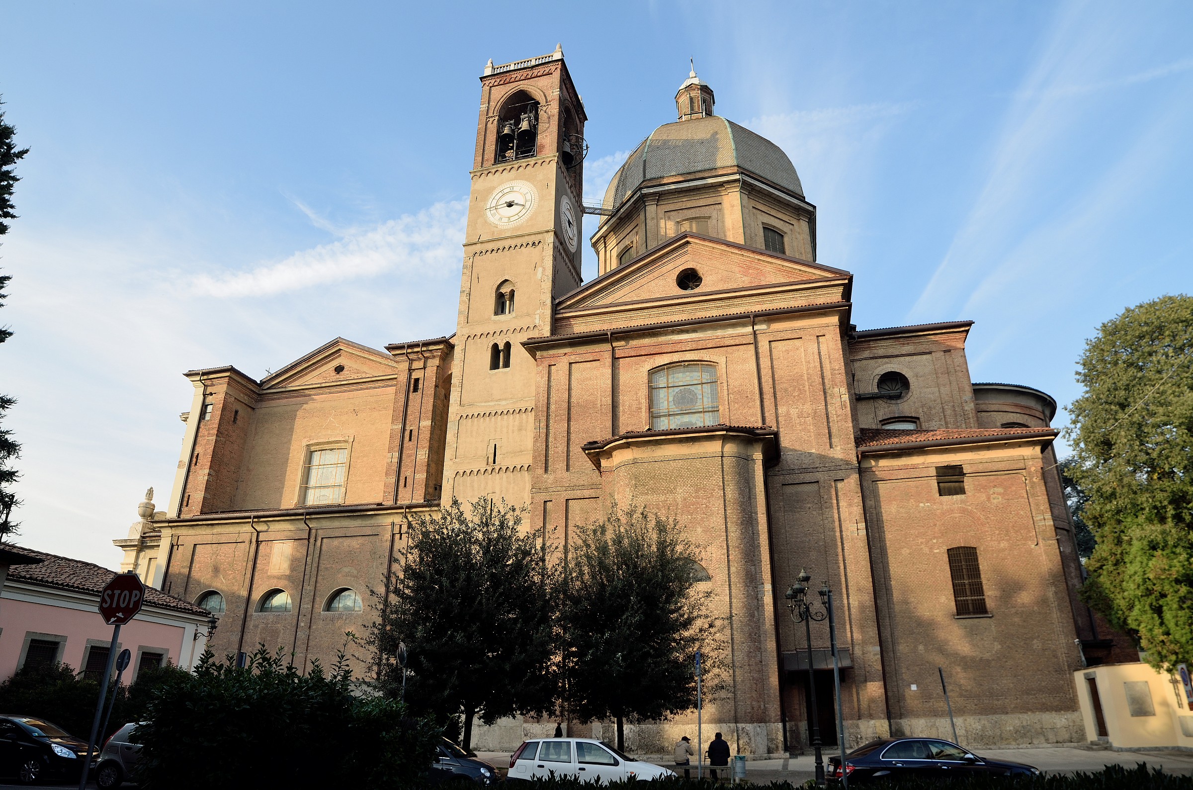 Desio, Basilica SS. Siro and Maternal