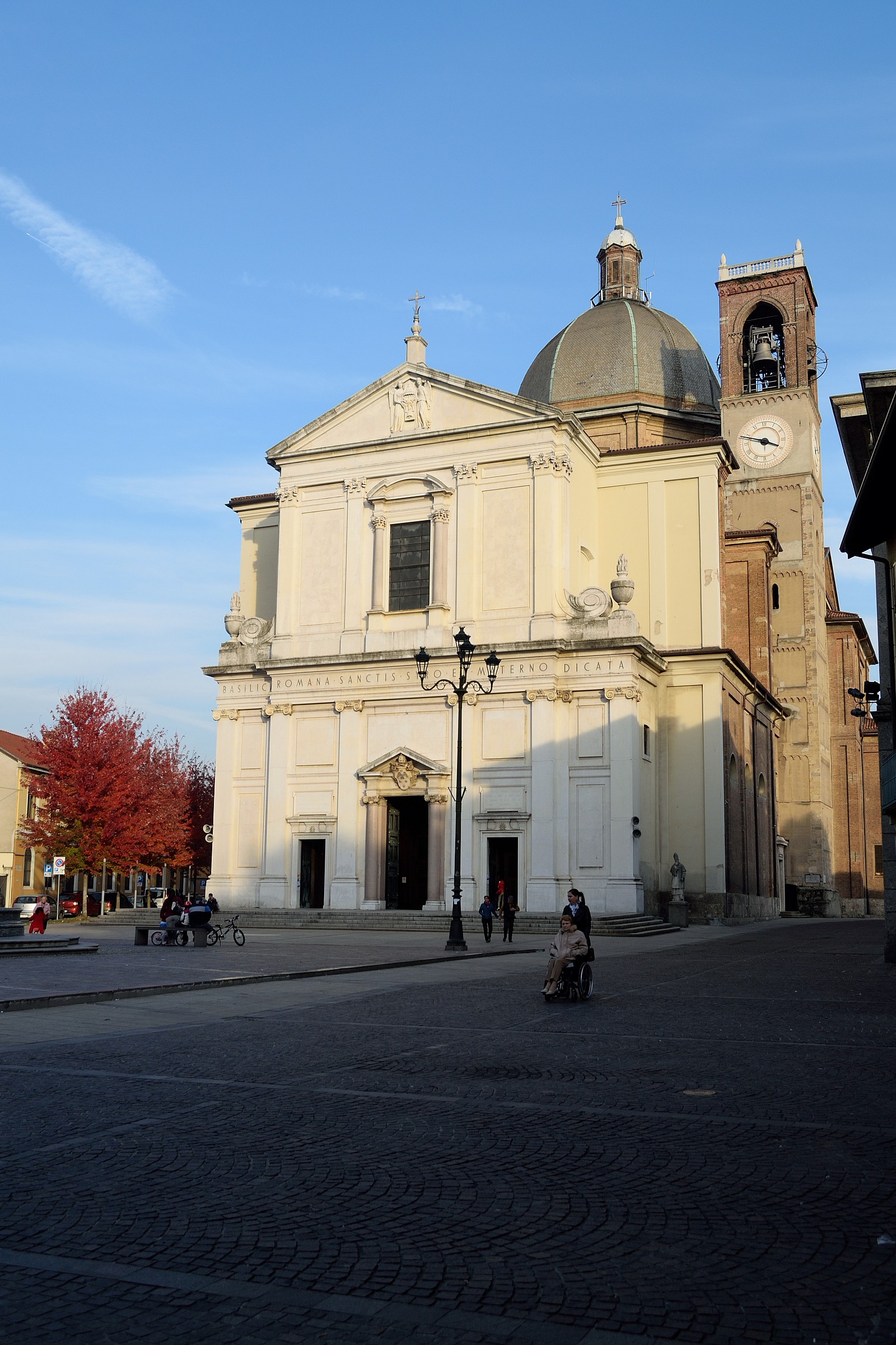 Desio, Basilica SS. Siro and Maternal (2)