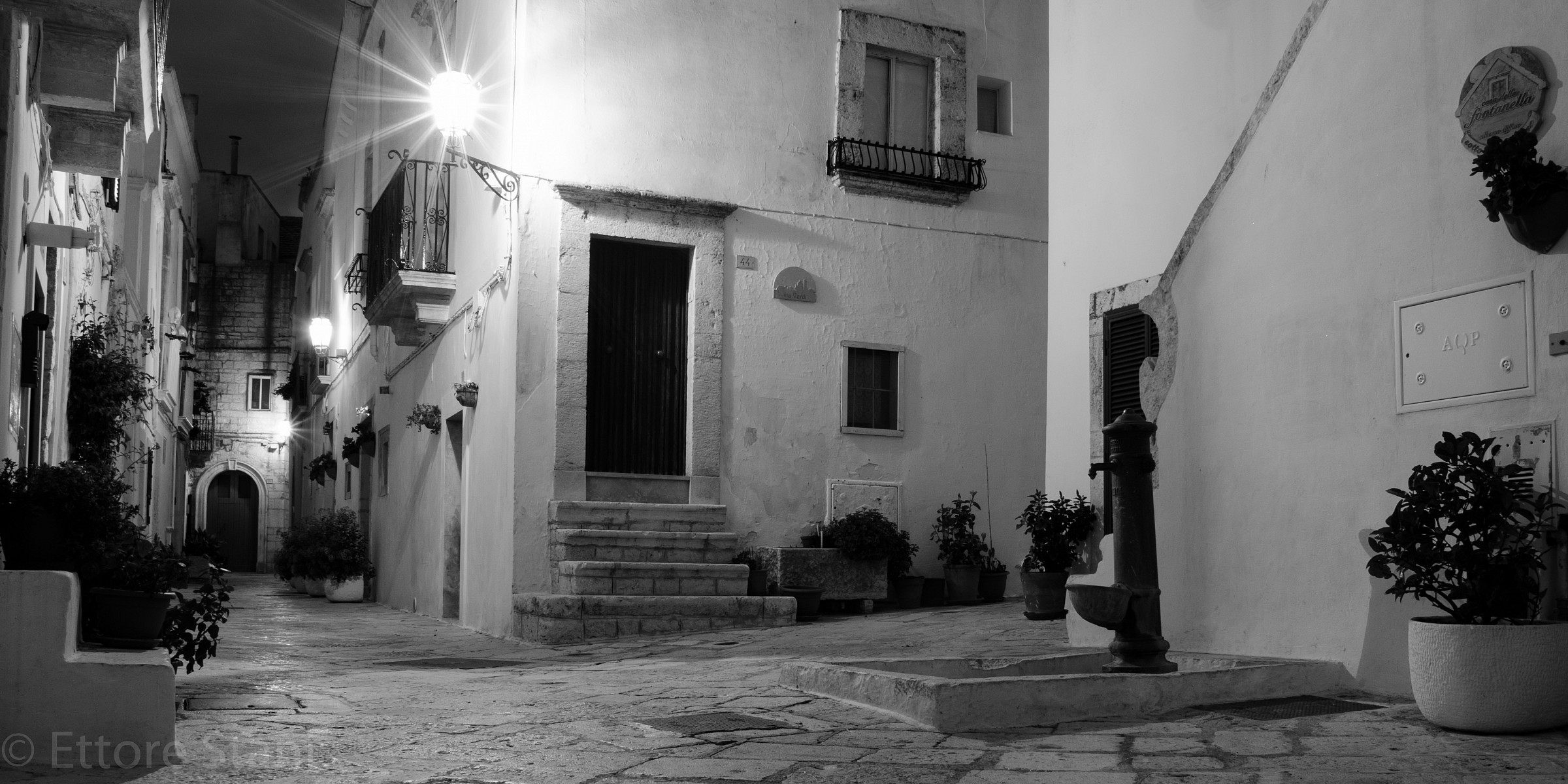 Locorotondo in B / N