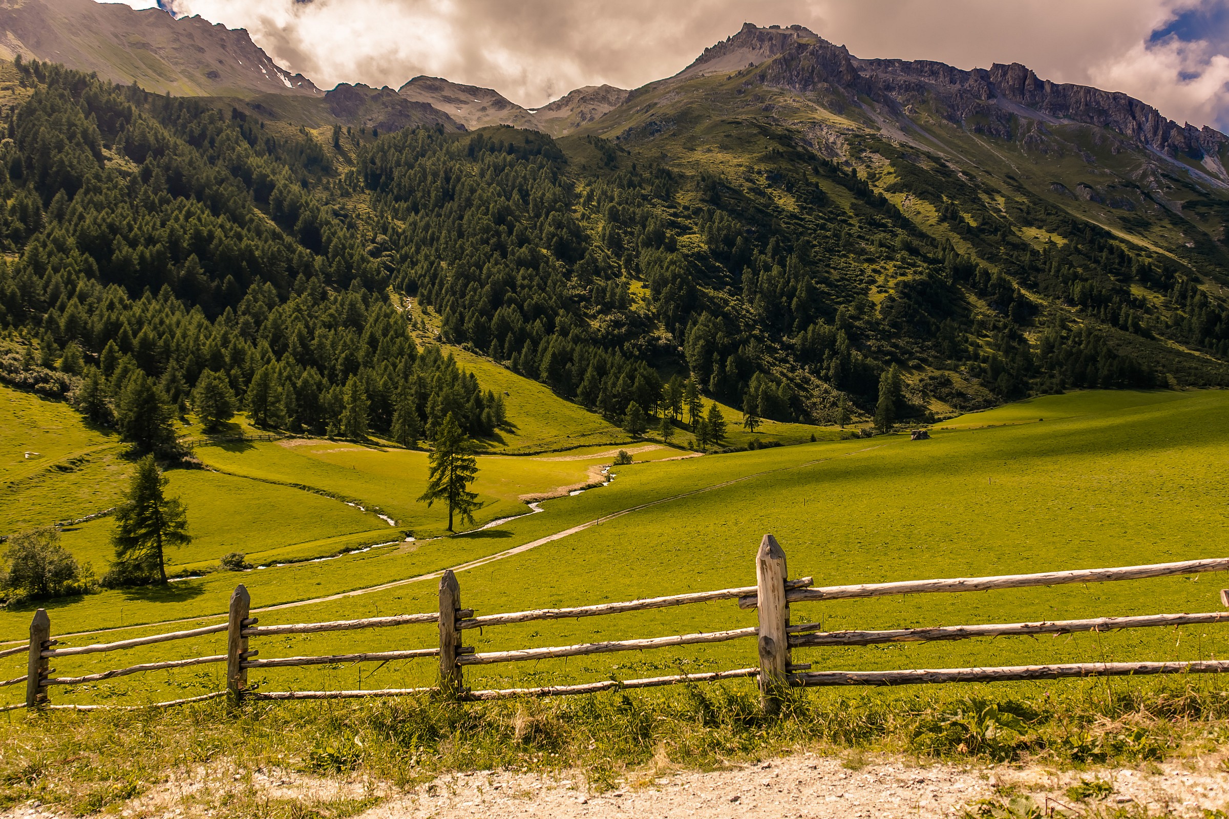 Dolomiti nella Val Venosta
