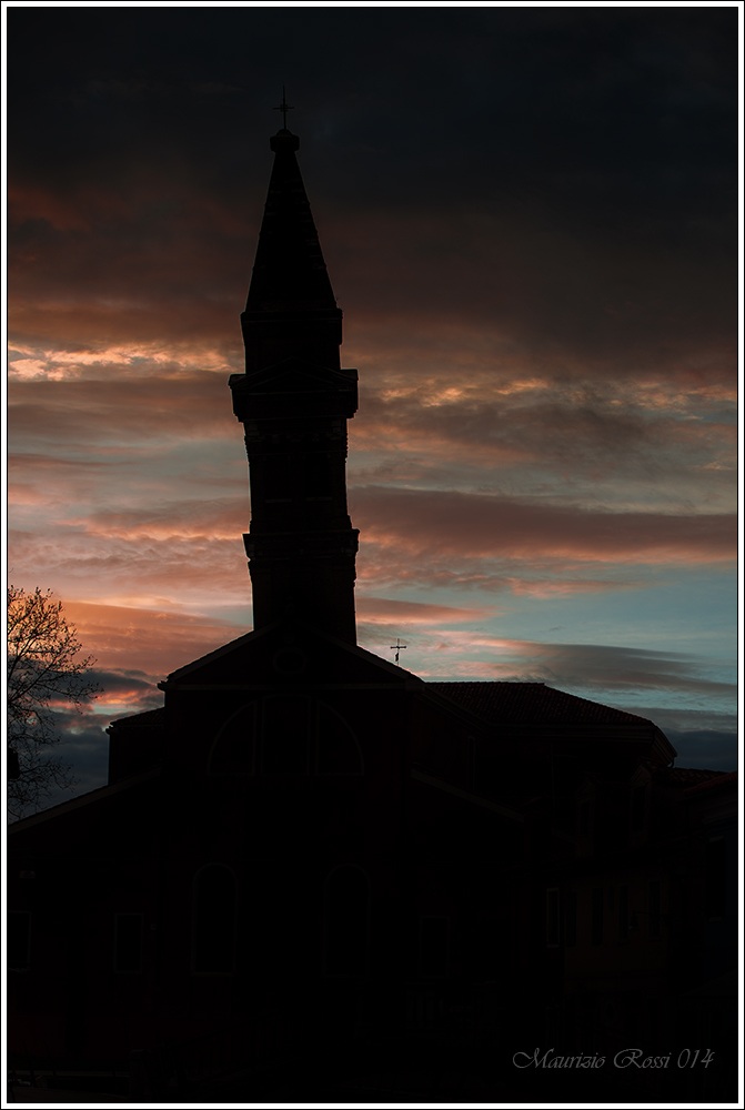 Campanile di Burano in siluette