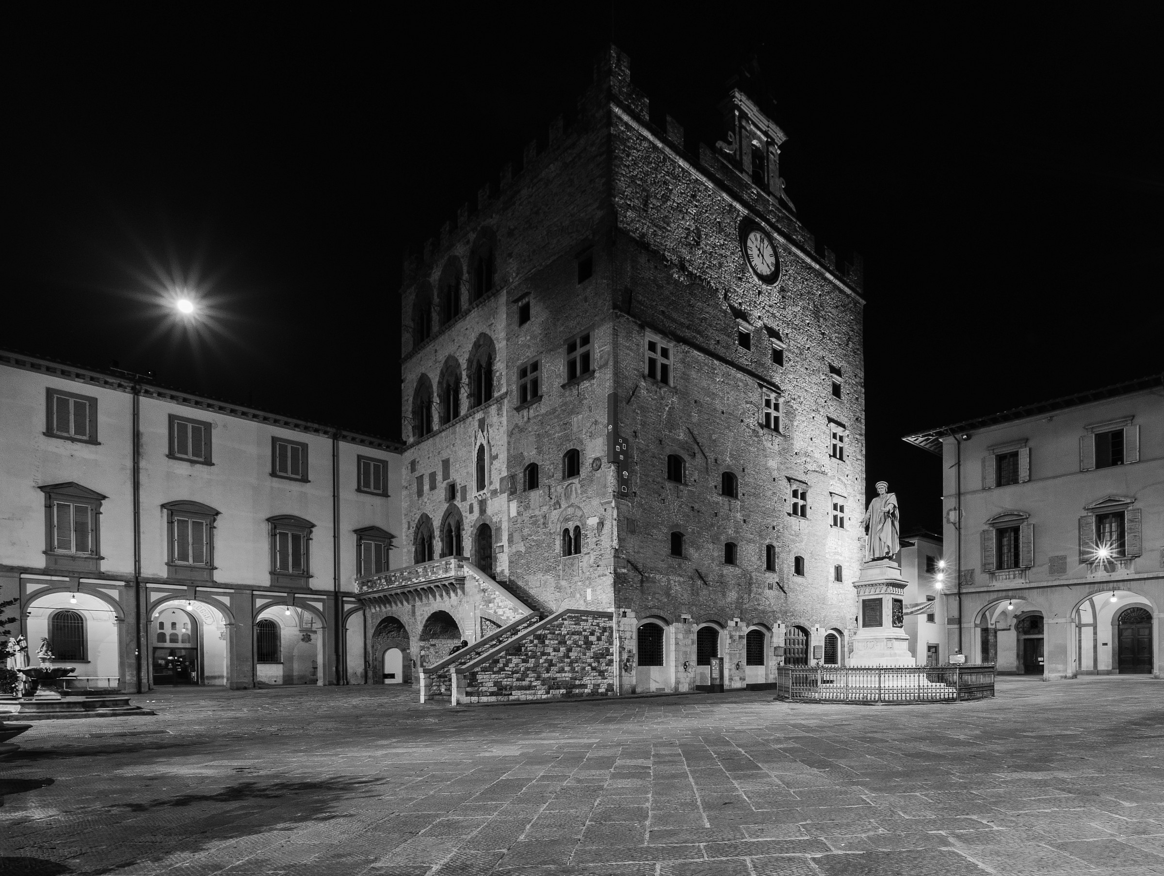 Piazza del Comune, Palazzo Pretorio -  Prato