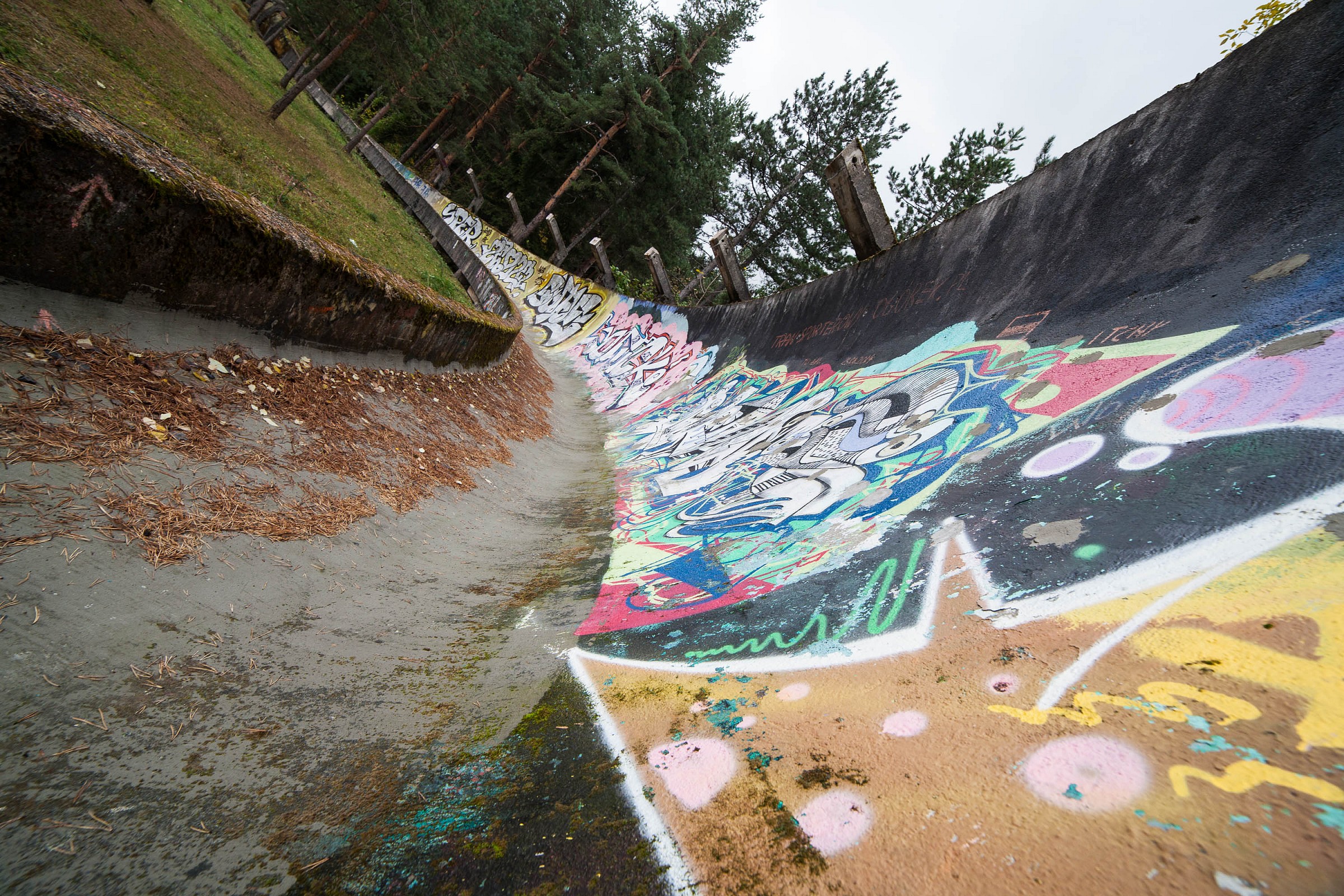 Abbandonato pista da bob olimpica games'84 vicino a Sara...