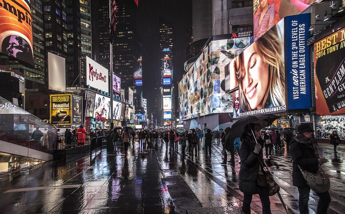 Pioggia a Time square