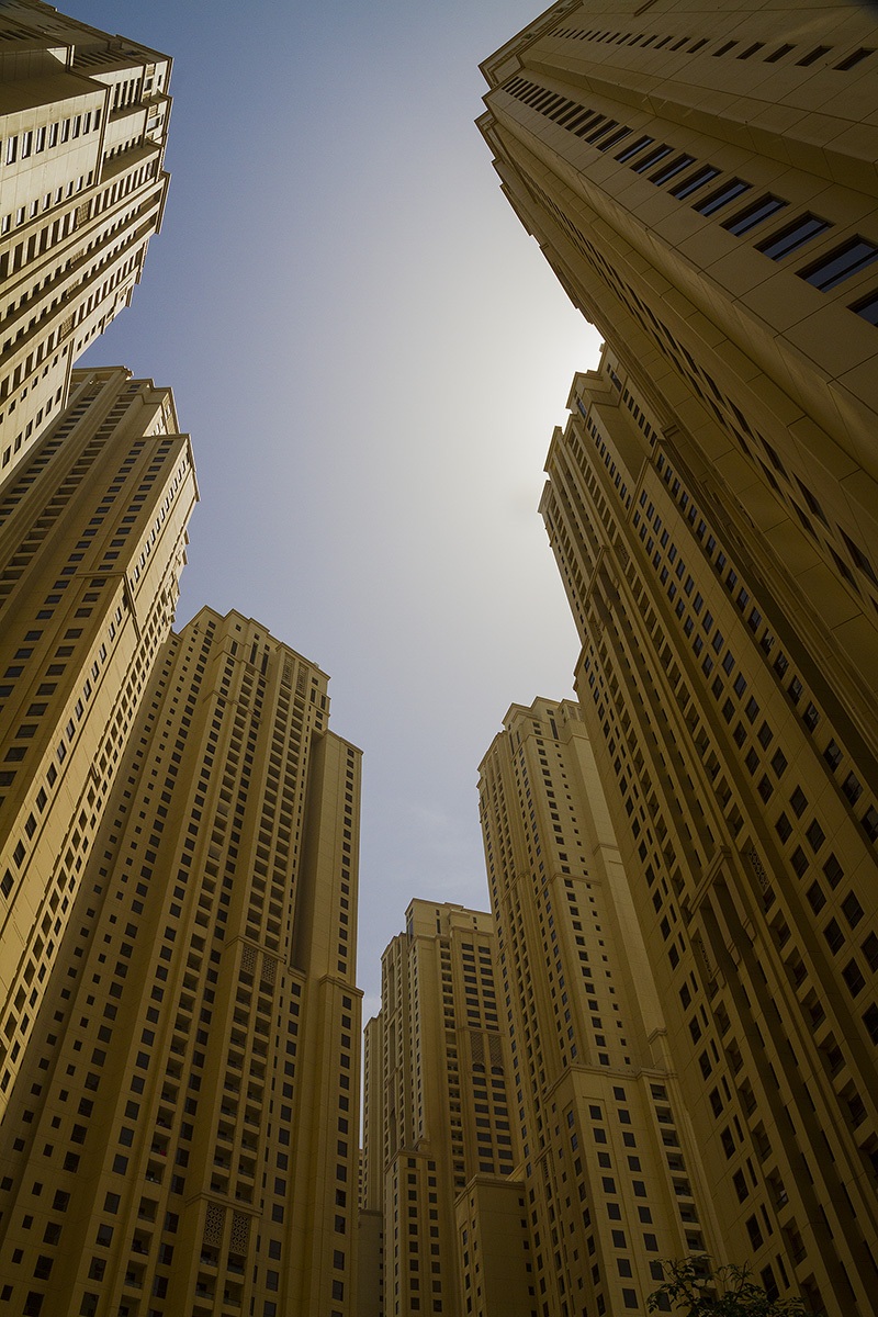 Jumeirah, foreshortening