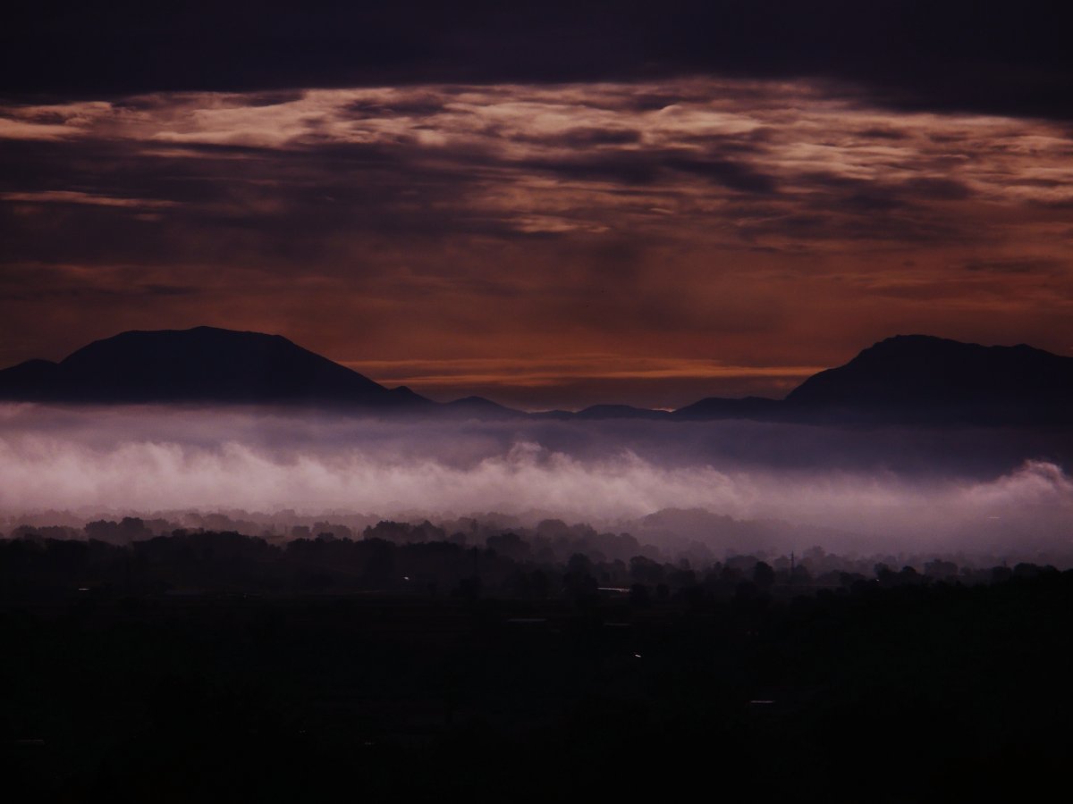 Paesaggio della Valle del Liri al mattino
