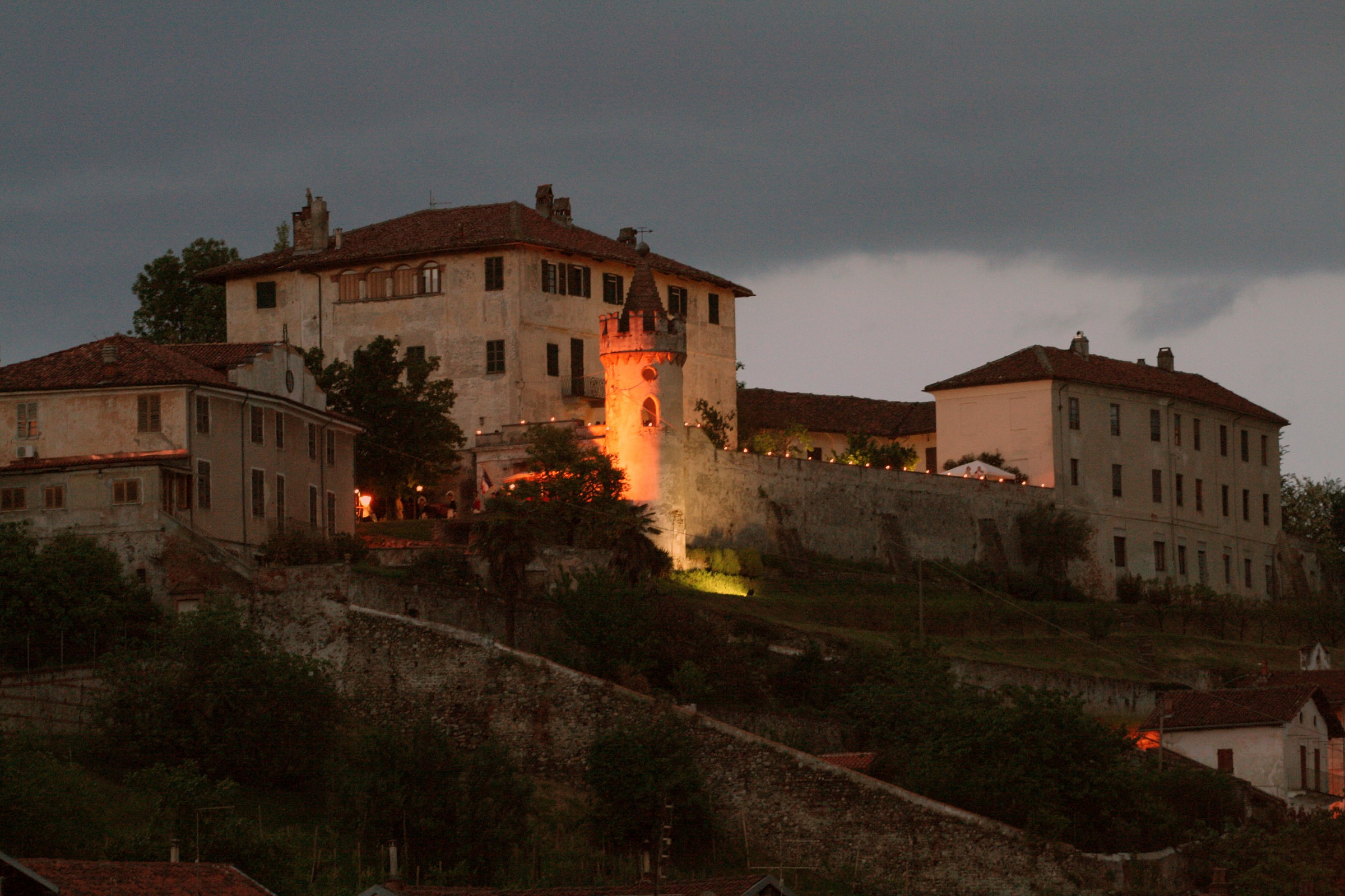 Albian bishop's castle - son et lumière