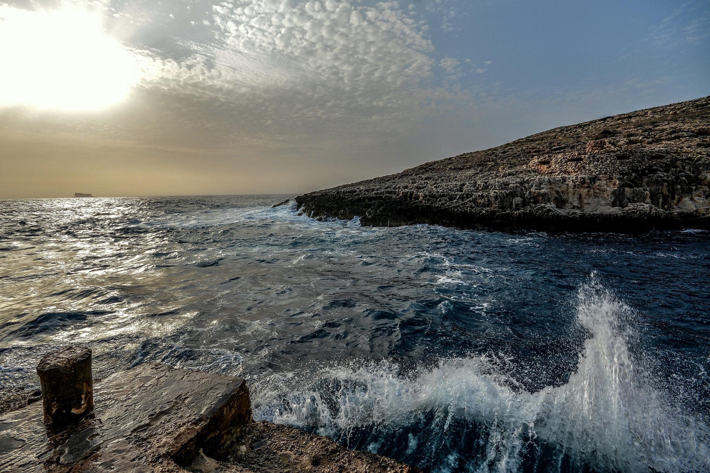 the winter sea ...................