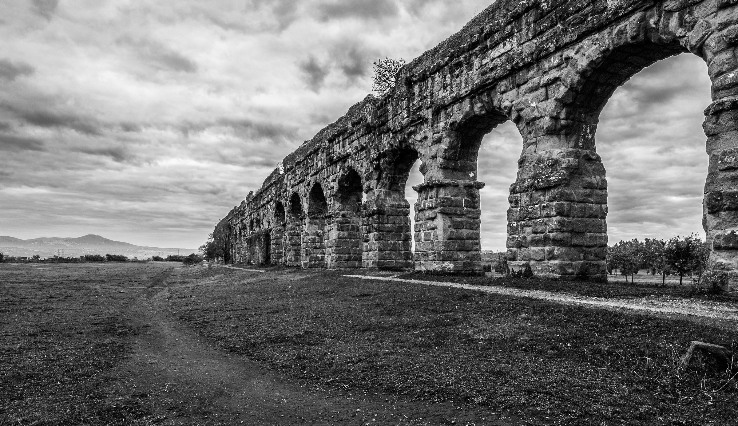 Perco Degli Acquedotti, Roma