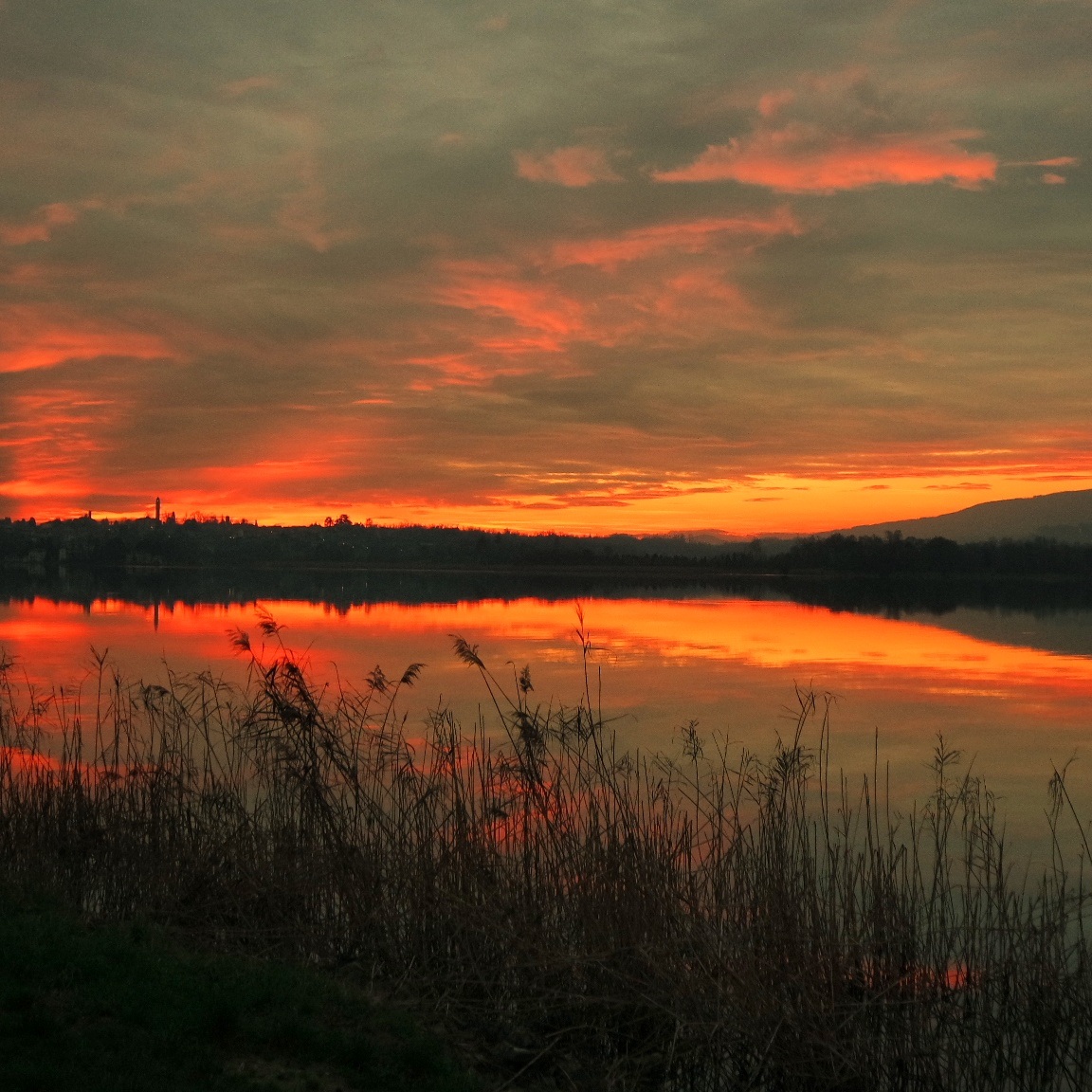 tramonto lago di annone