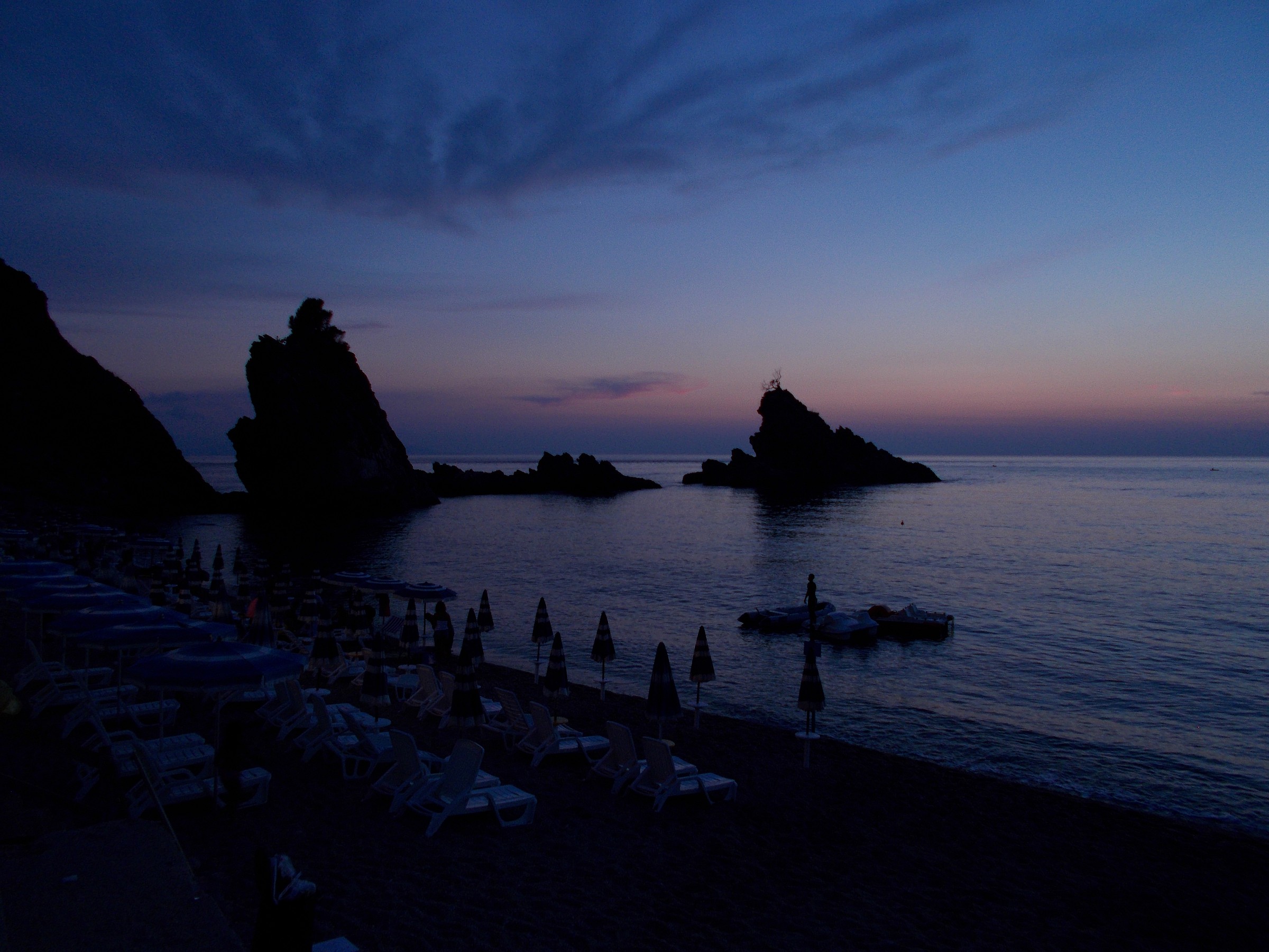 Scoglio dell'ulivo al tramonto Costa Viola Palmi