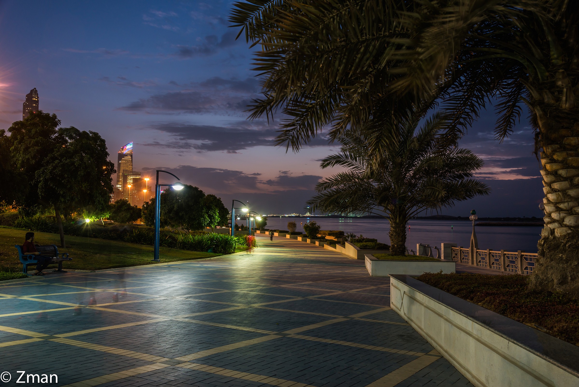 Abu Dhabi Corniche Prominade