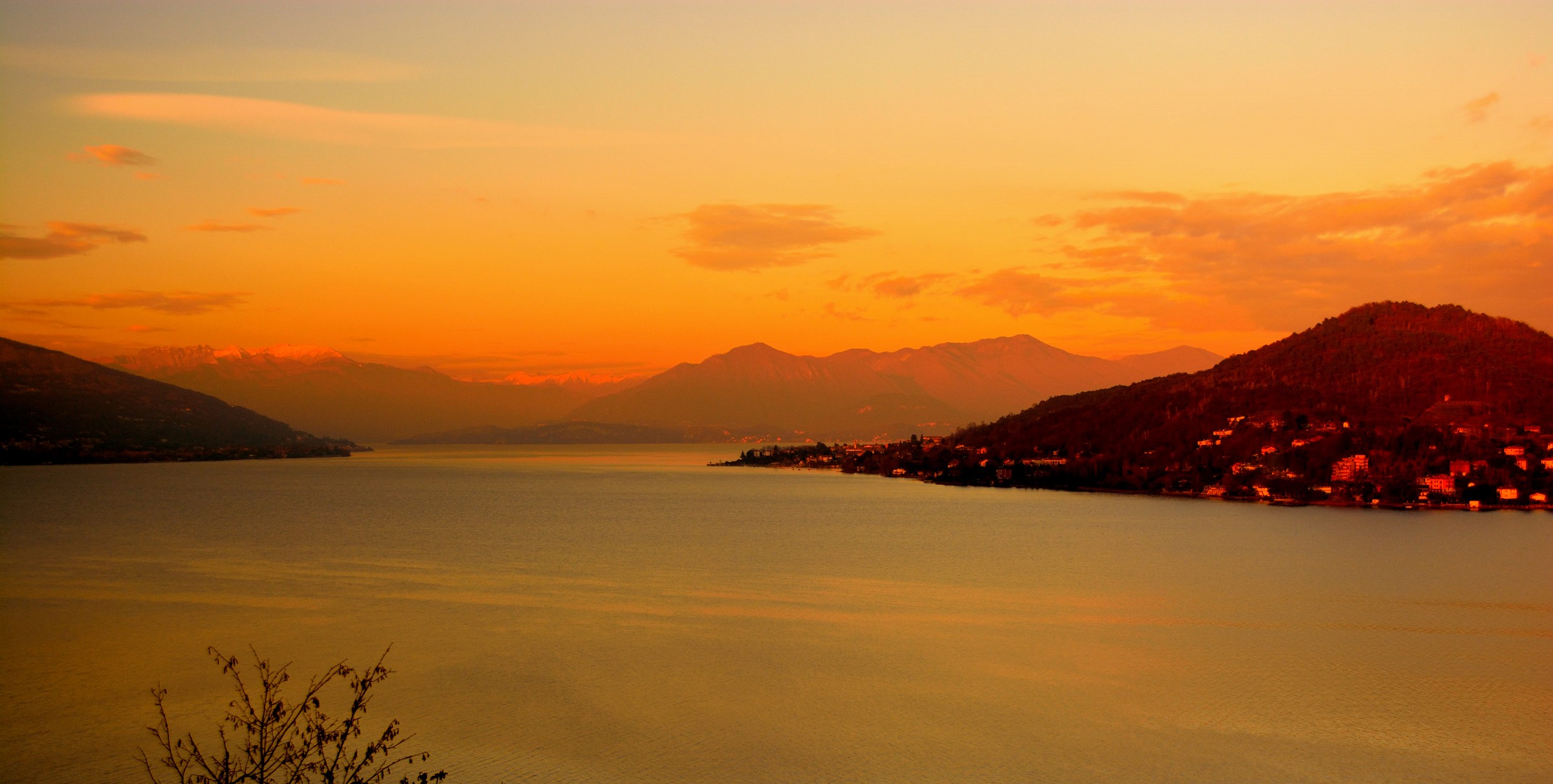 Arona- lake increased by s.carlo
