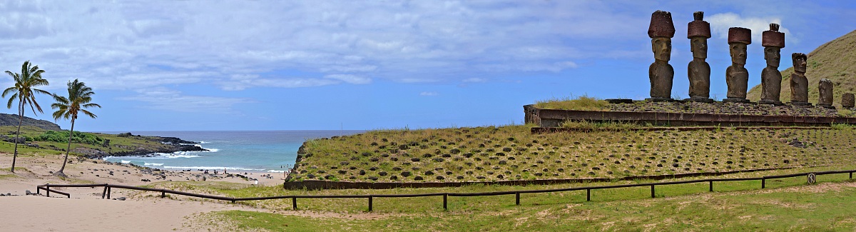 Shoulders of the ocean