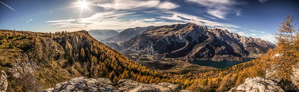 The Molveno Lake and its valley ...