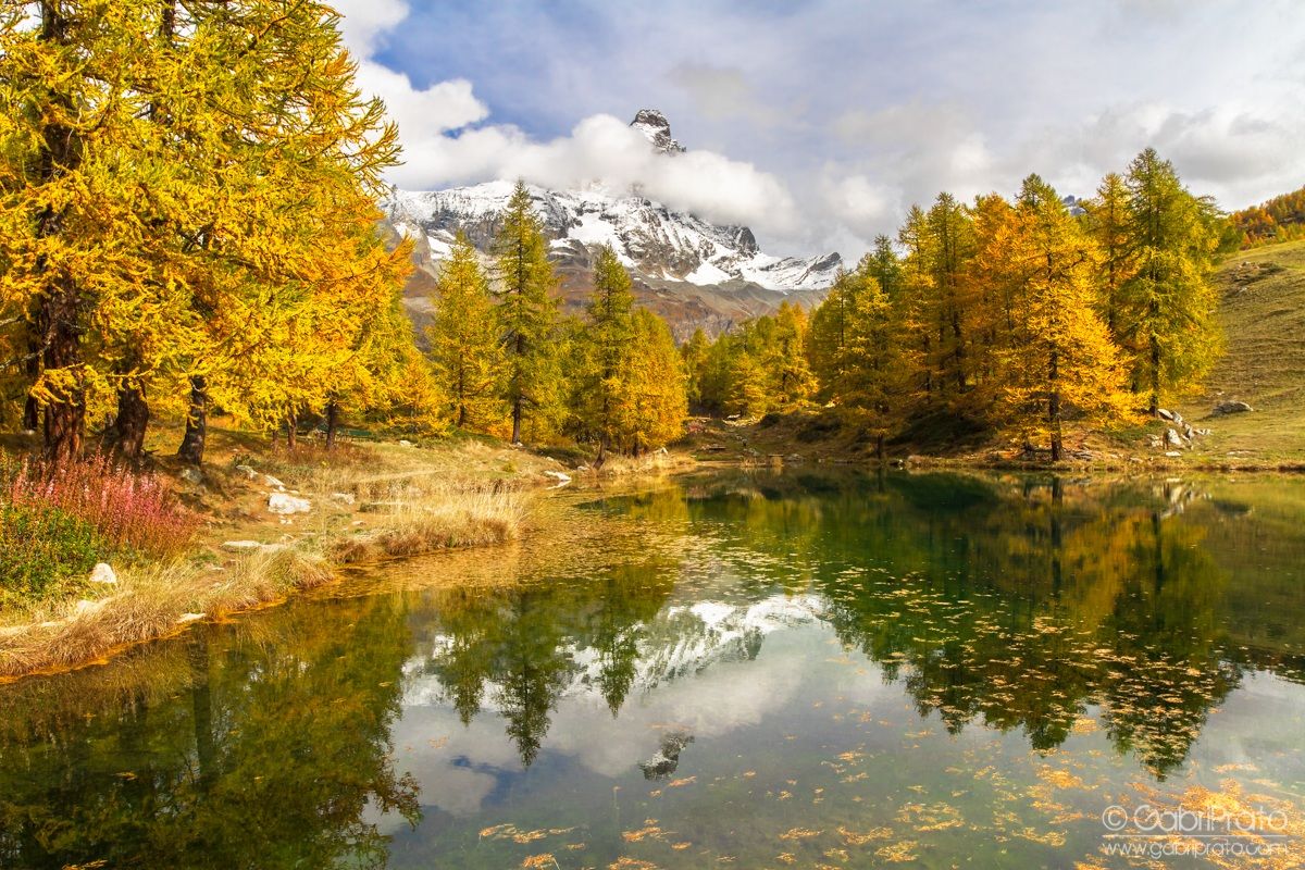 Autunno al cospetto del Cervino