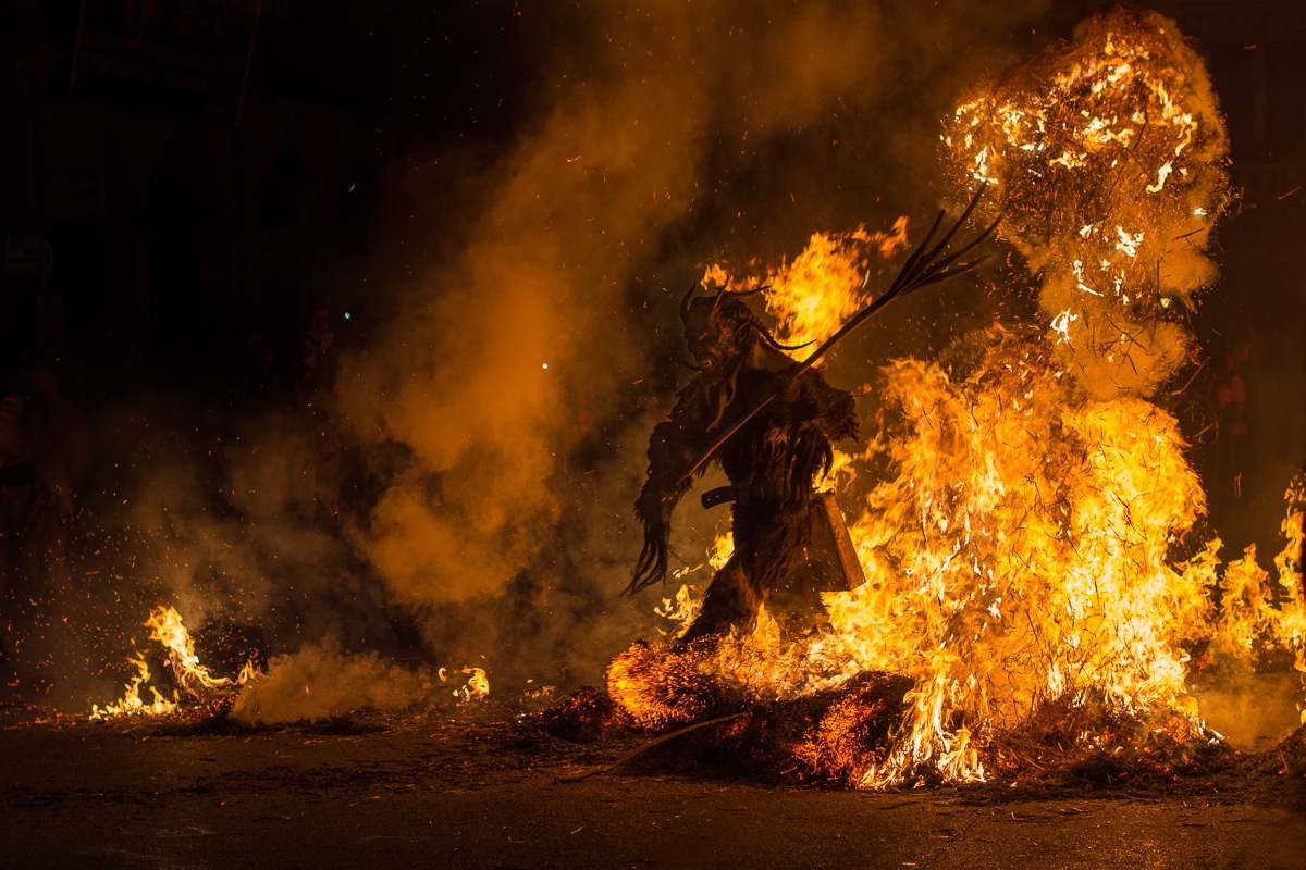 Tra le fiamme degli inferi