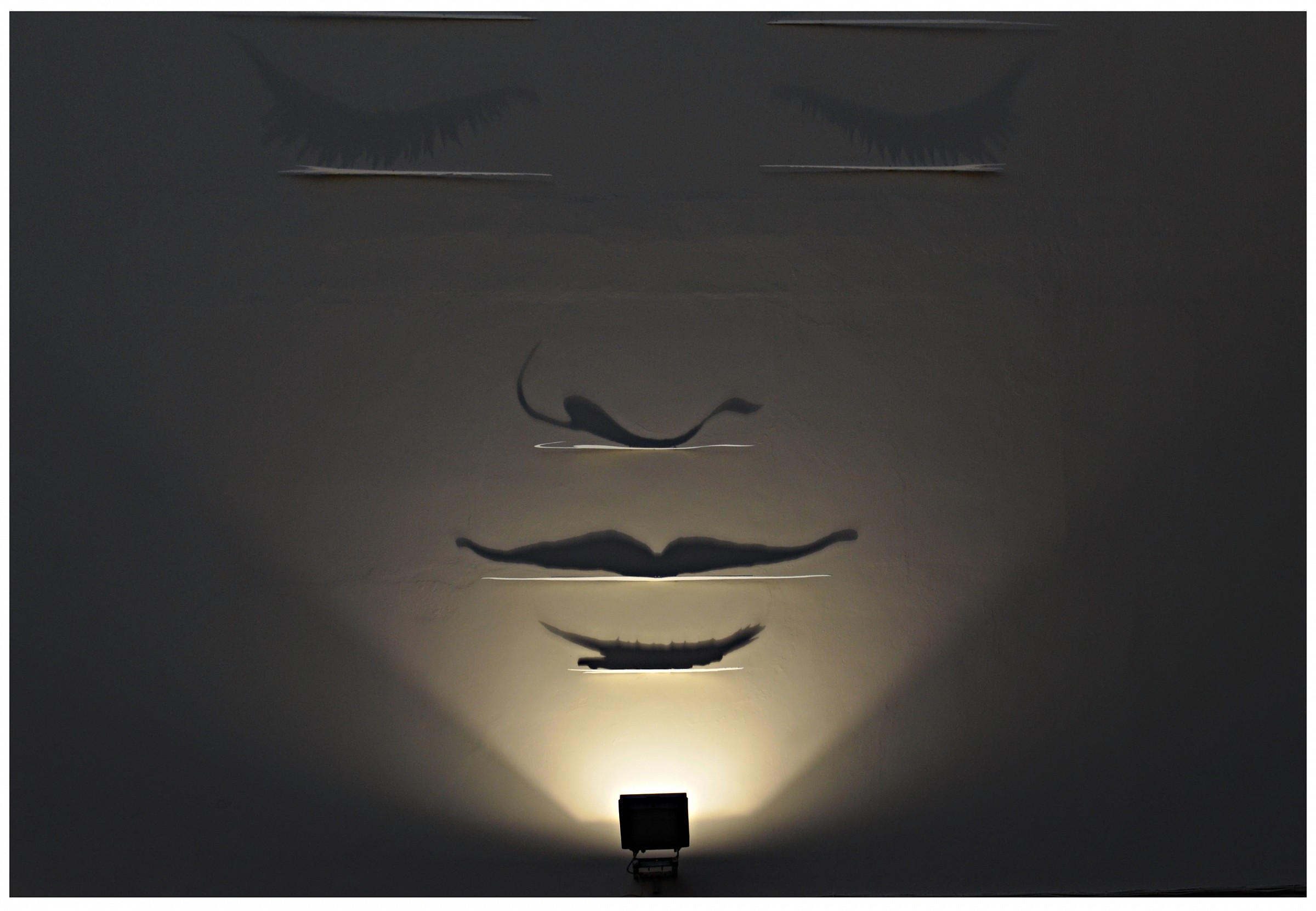 like a painting-on the walls of the city '