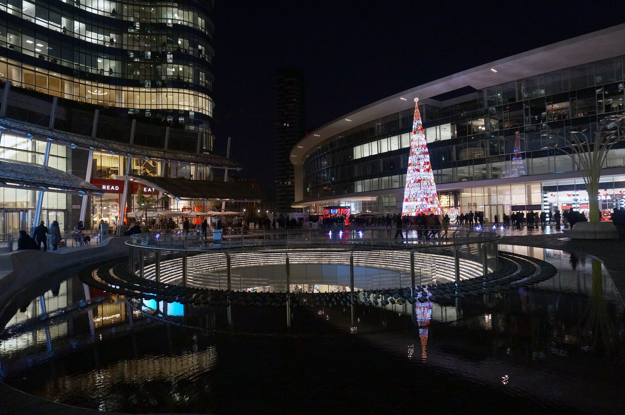 1 Christmas in Milan