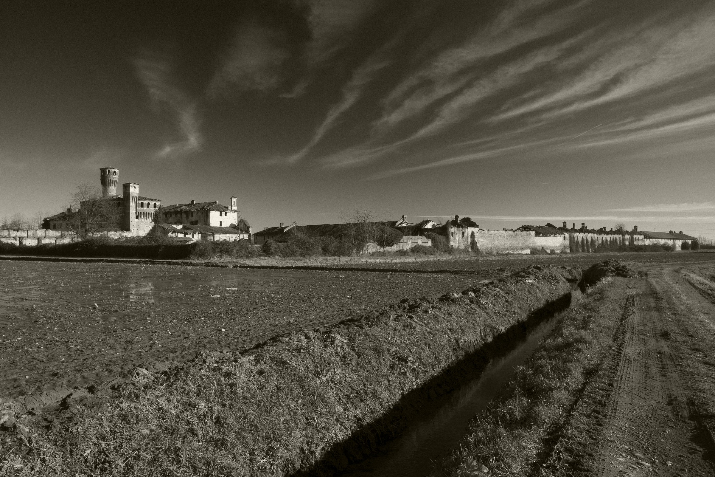 The Castle and the Estate of Vettignè
