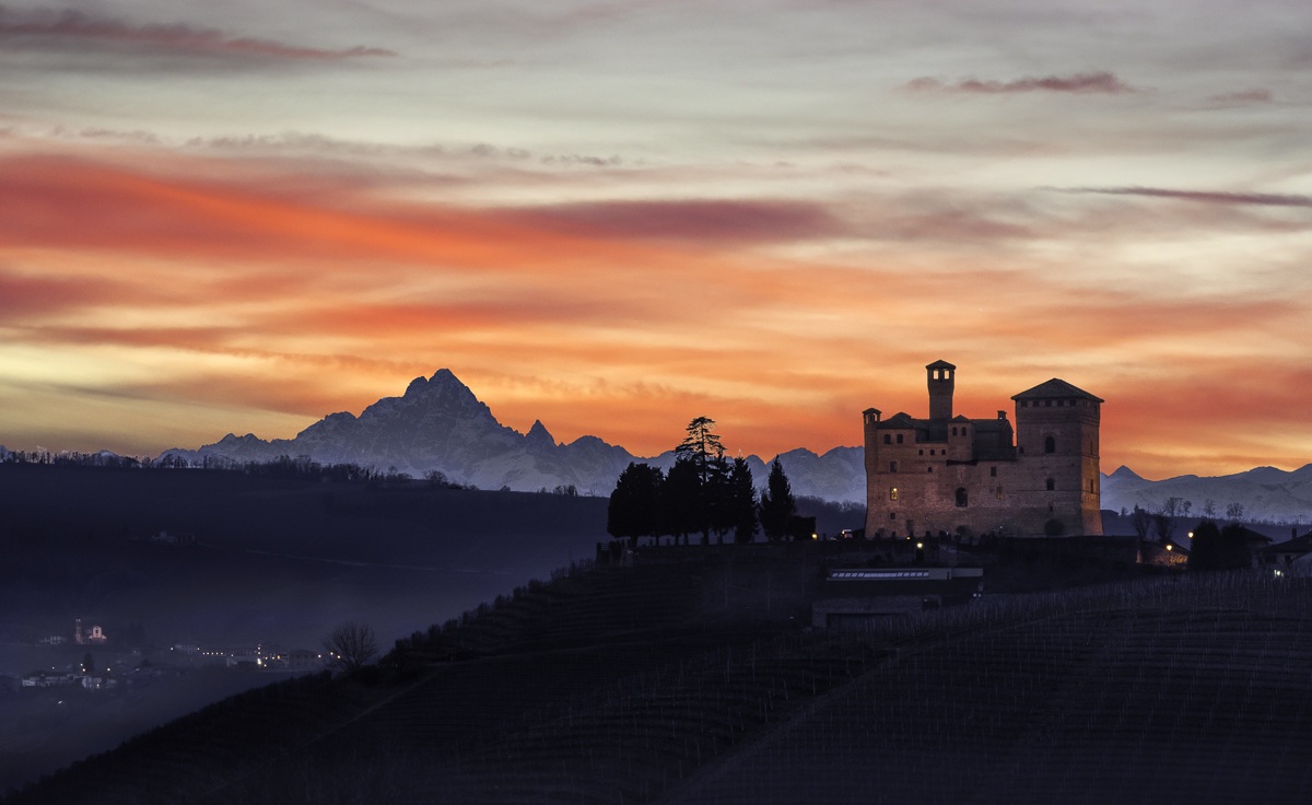 il castello e la montagna