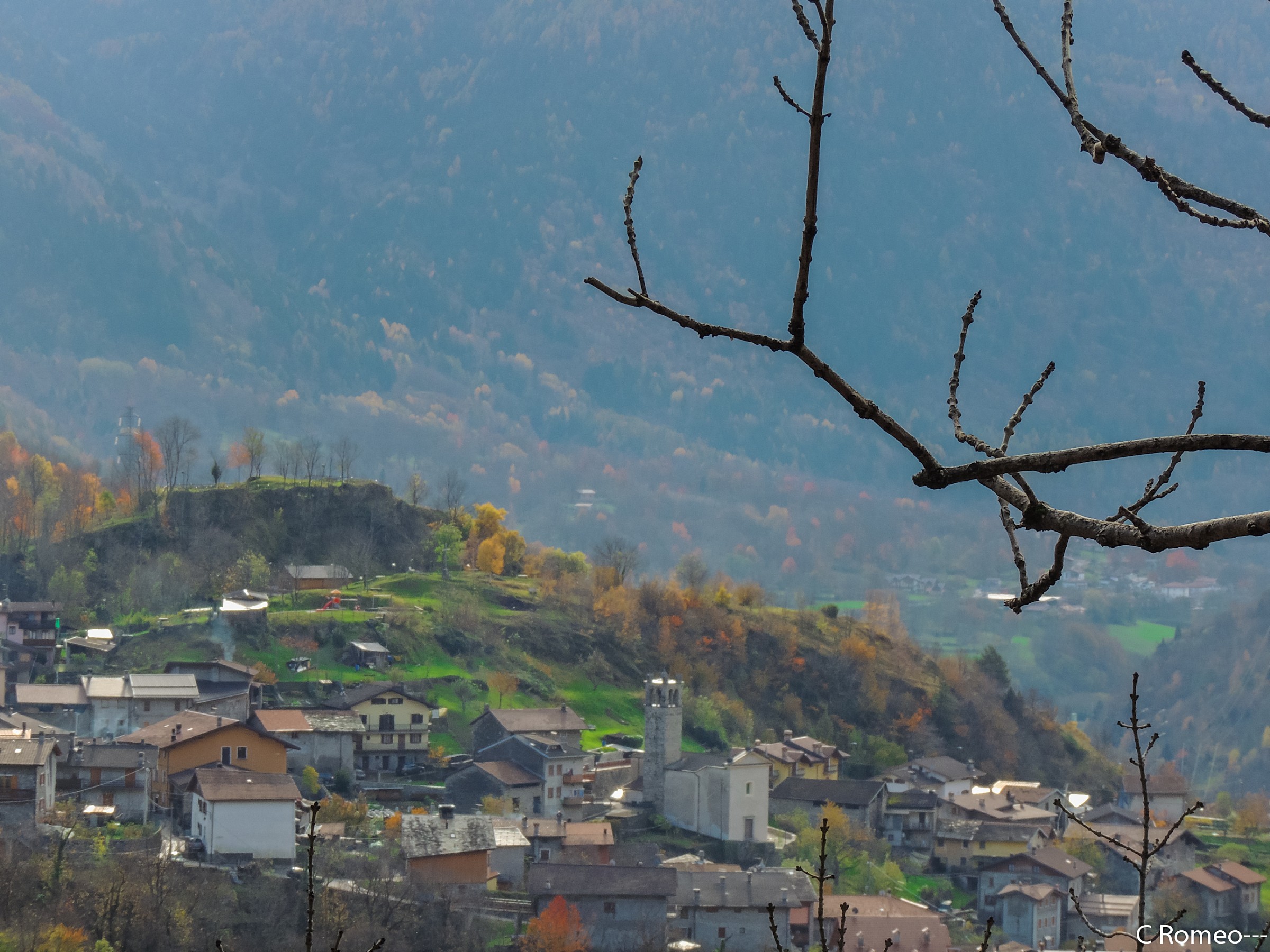 Church of Mù + castle of Federici