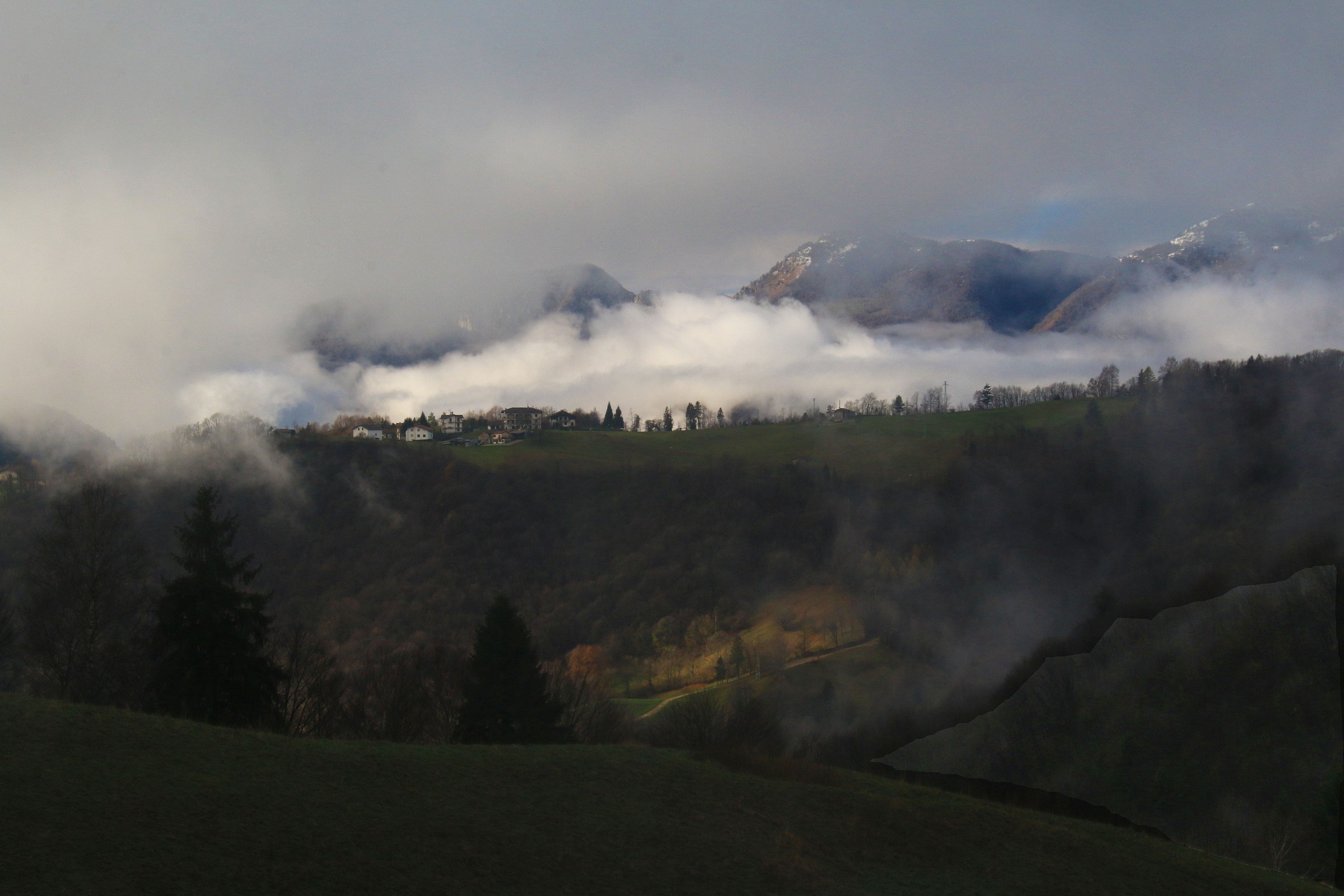 un raggio di luce nella valle.